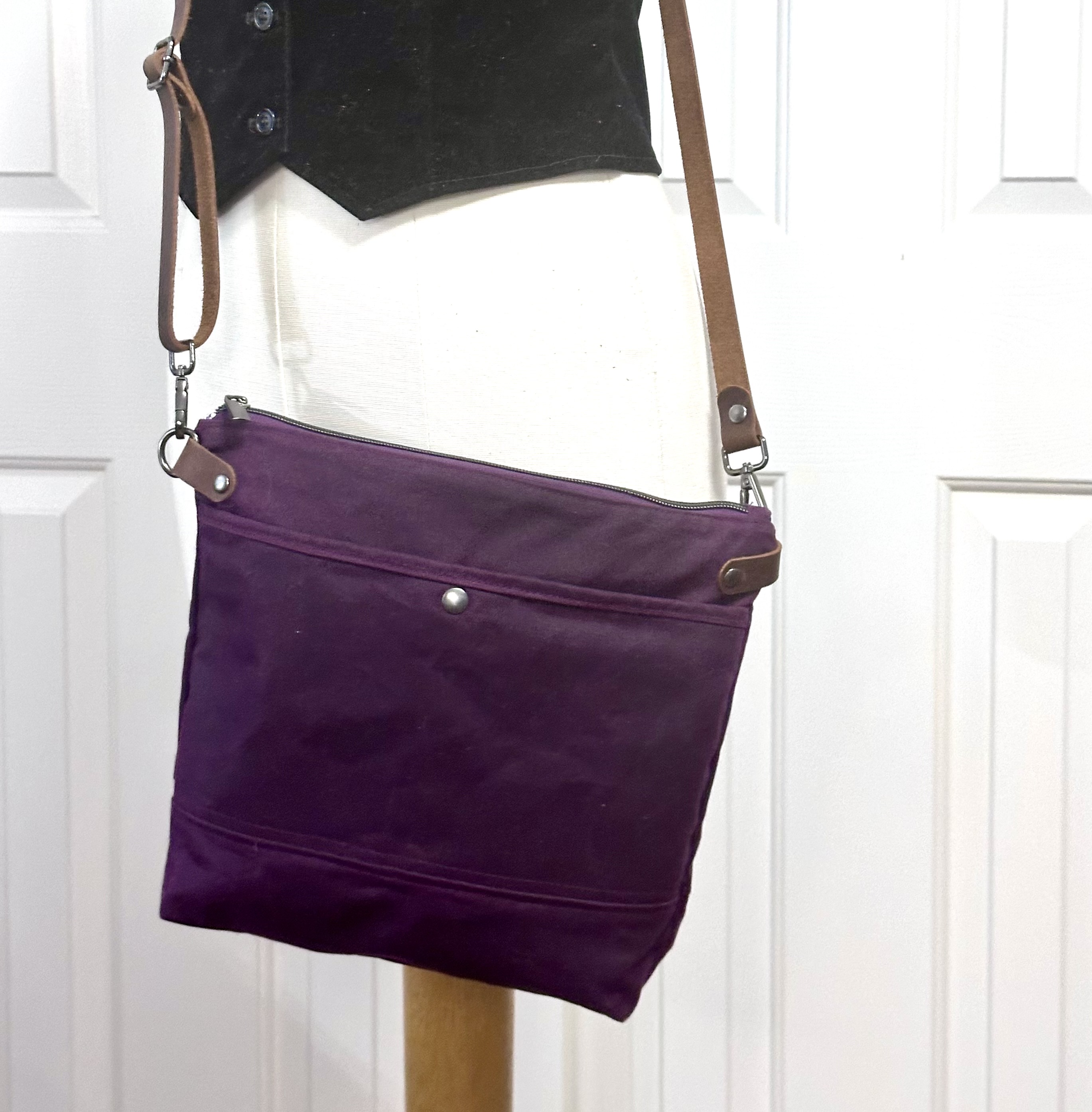 Waxed Canvas Crossbody - Leather Strap & Connector