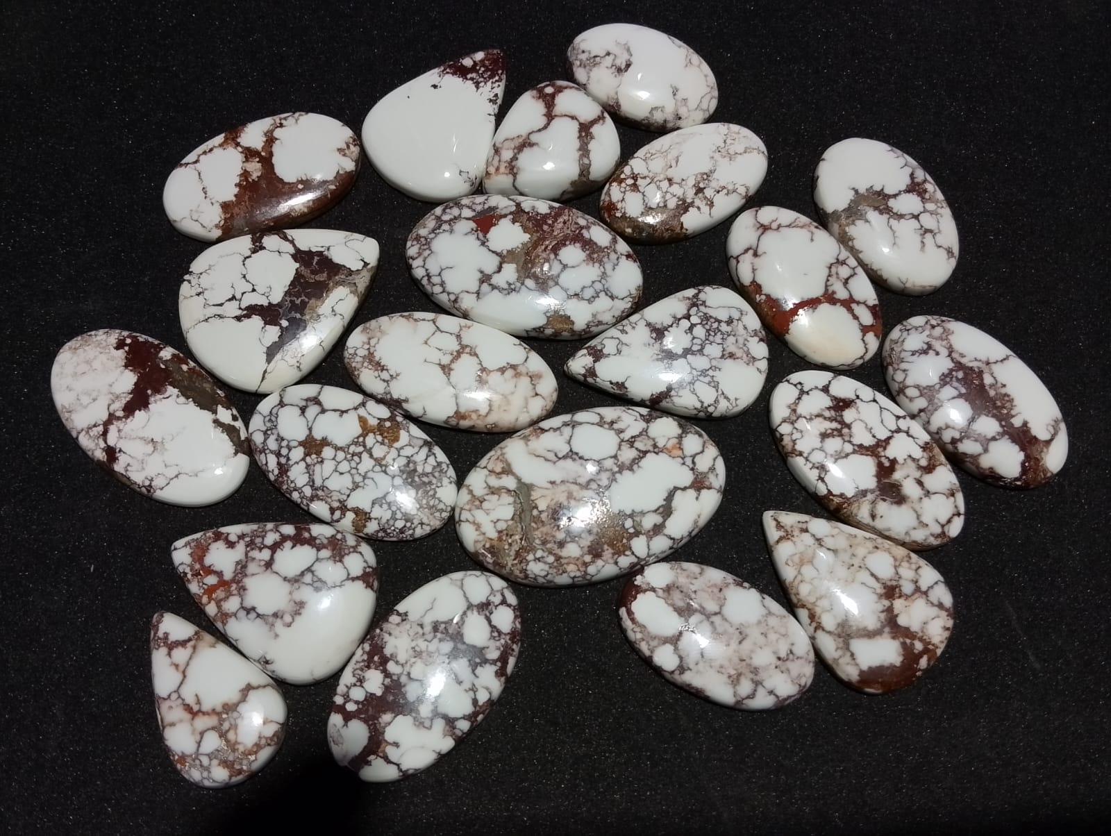 Natural Wild Horse Magnesite Cabochon (Natural gemstone )