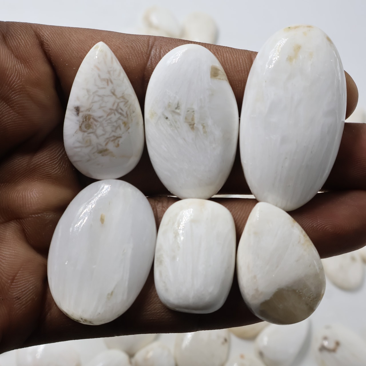  White Scolecite Mix Shape Gemstone (Cabochon )
