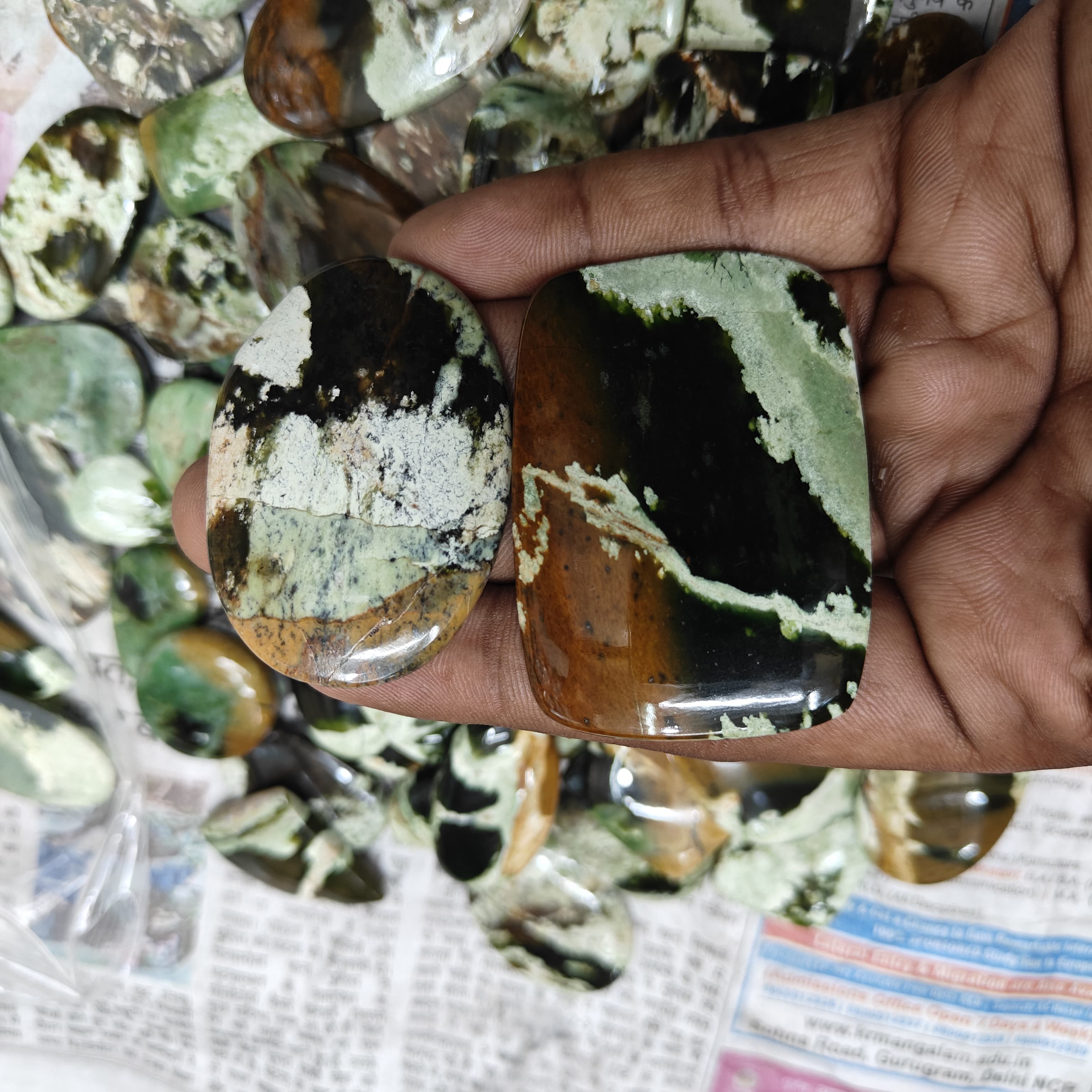 Natural Chrome calcedony Mix Shape Gemstone (Cabochon )