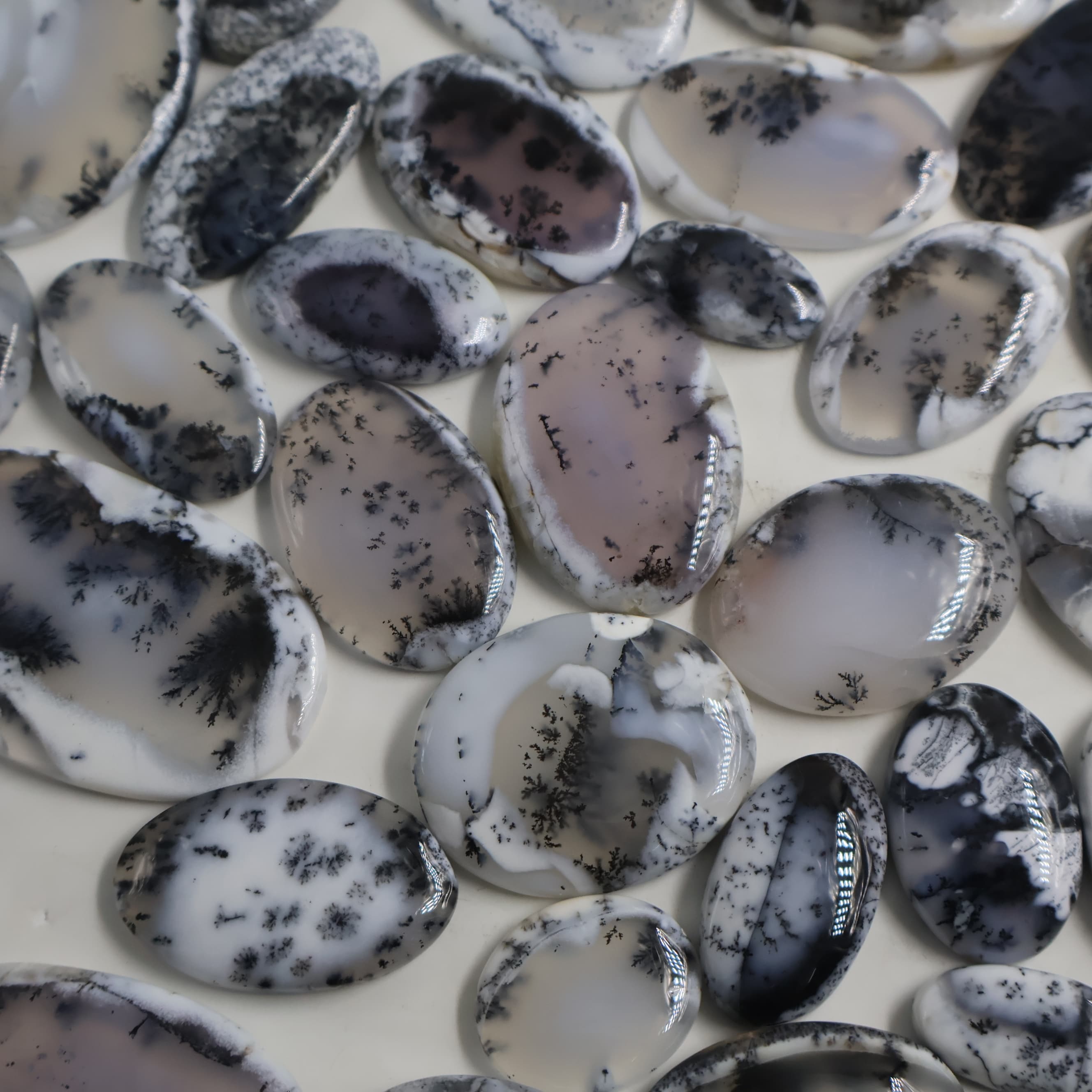 Natural Dendrite Agate Oval Shape -Size Gemstone (Cabochon ) Dendrite Agate