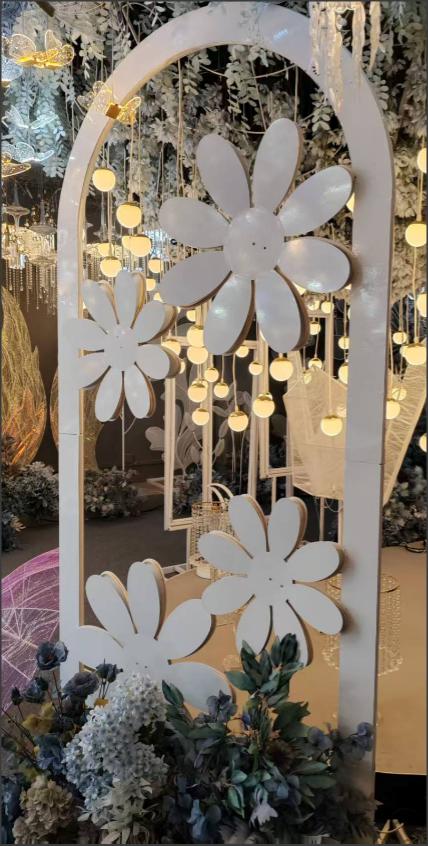 3D Metal Daisy Backdrop Panel