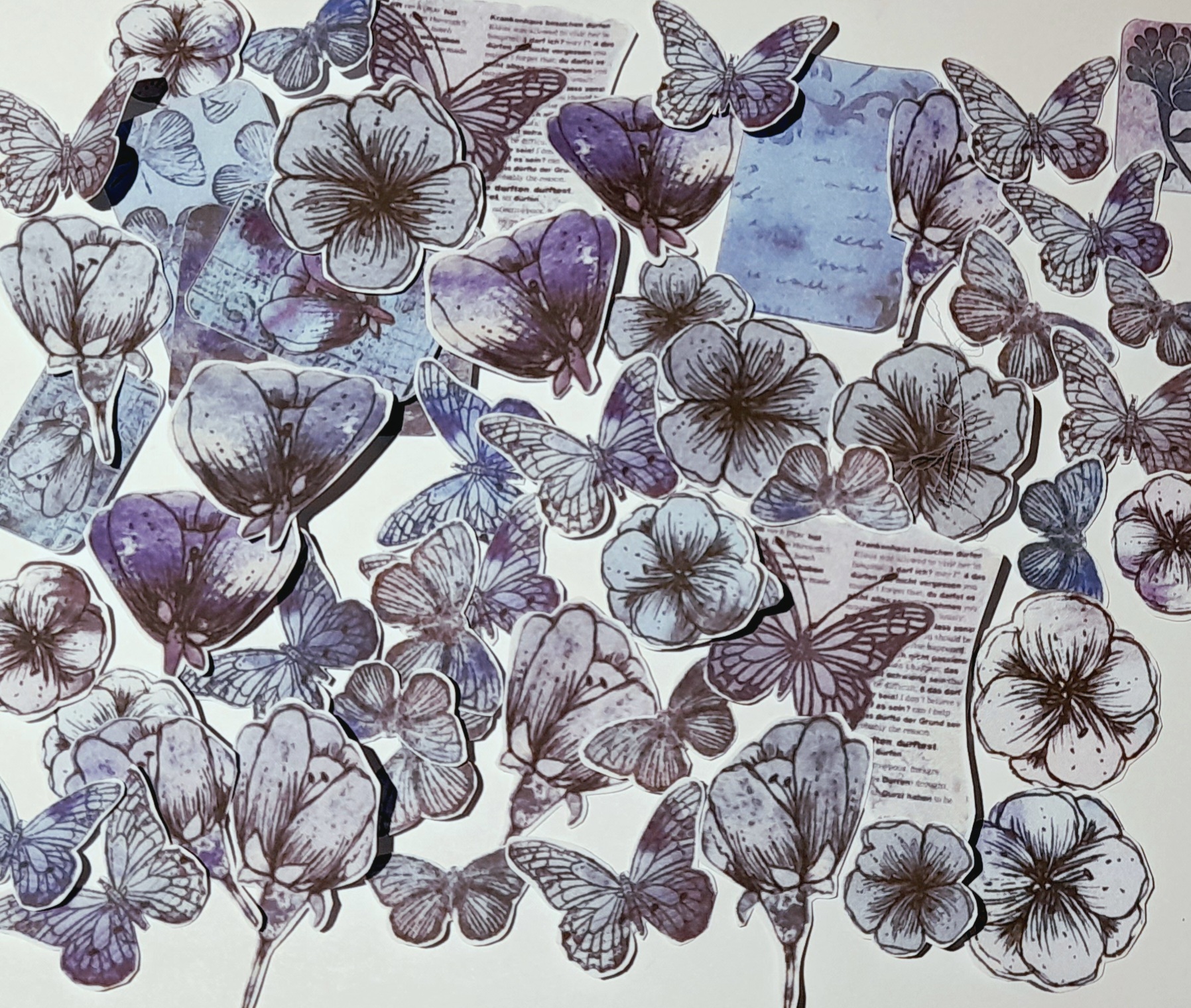 Tazi Creates Fussy Cuts & Sentiments Blue