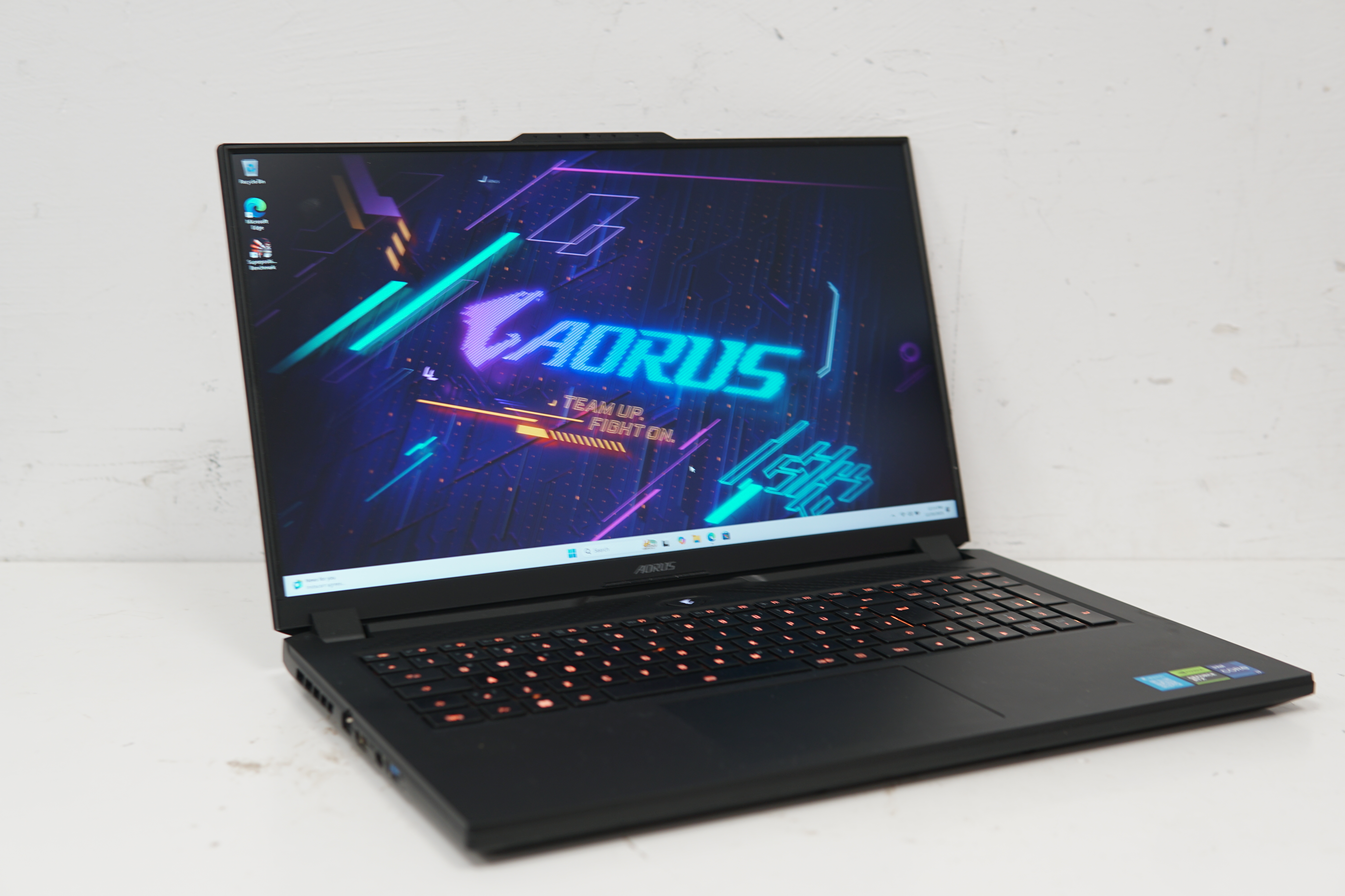 Gigabyte Aorus 17 **Rtx 4080**