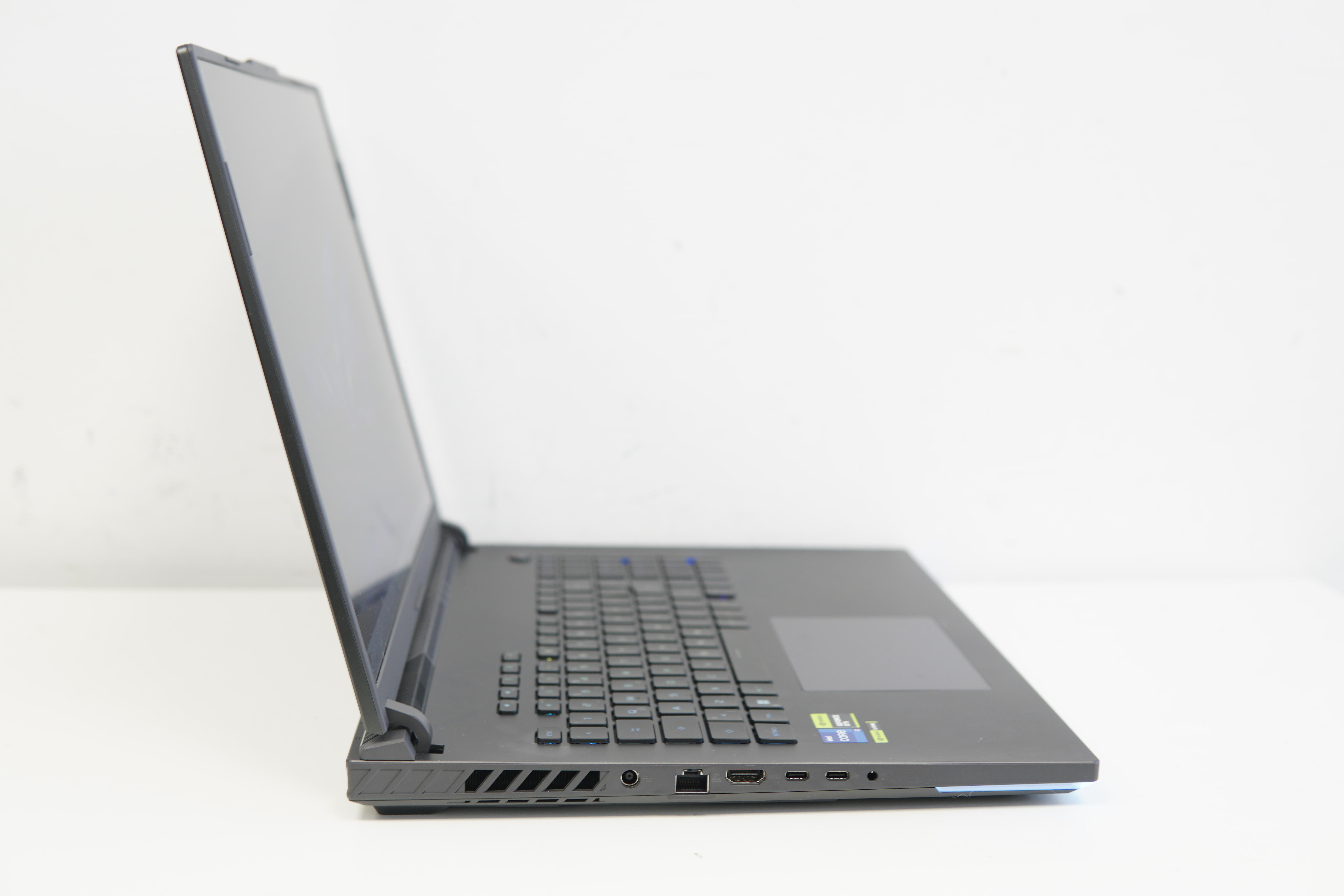 Asus Rog Strix G18 **Rtx 4060**