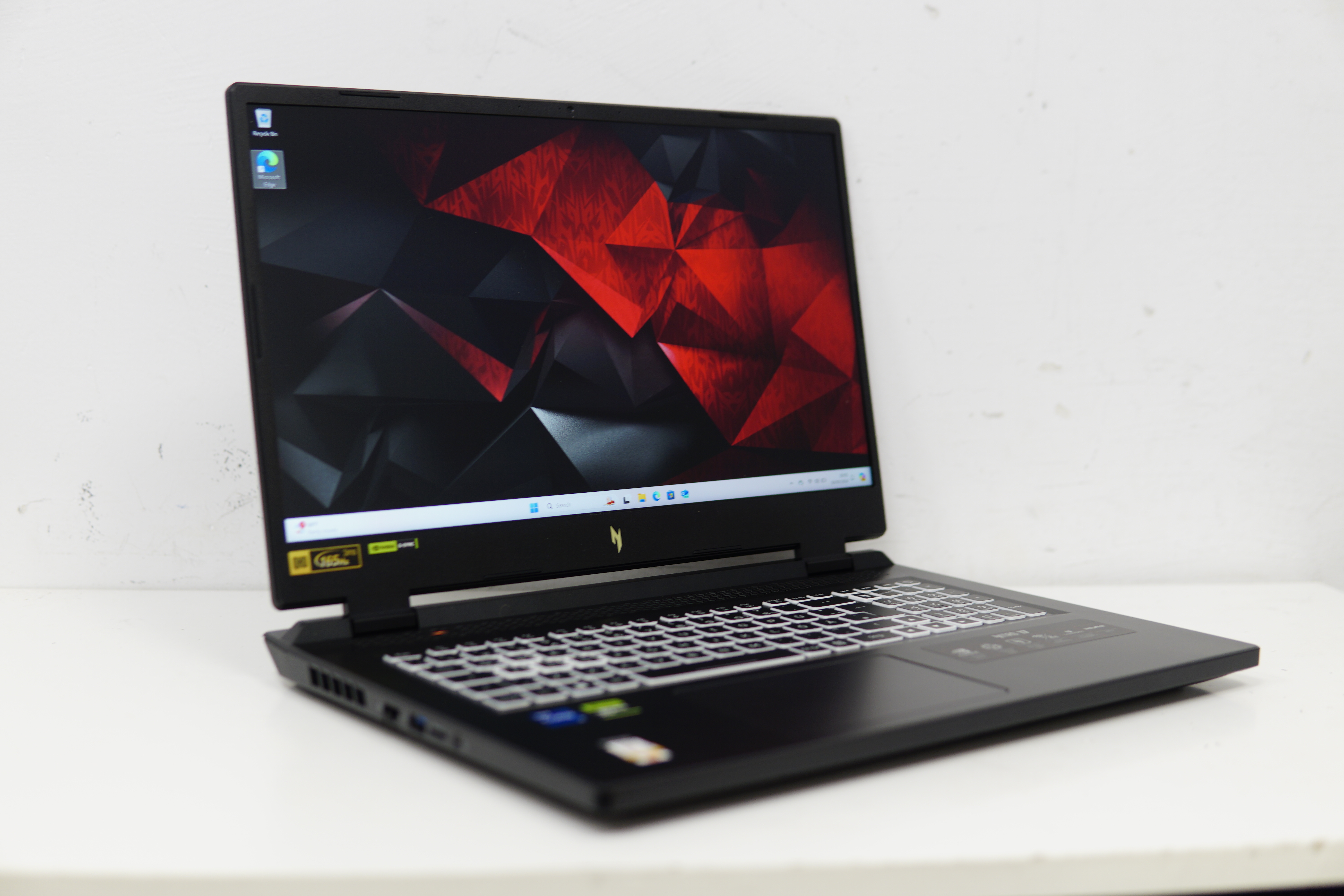 Acer Nitro 17 **i7-12650h 64gb Rtx 4050**