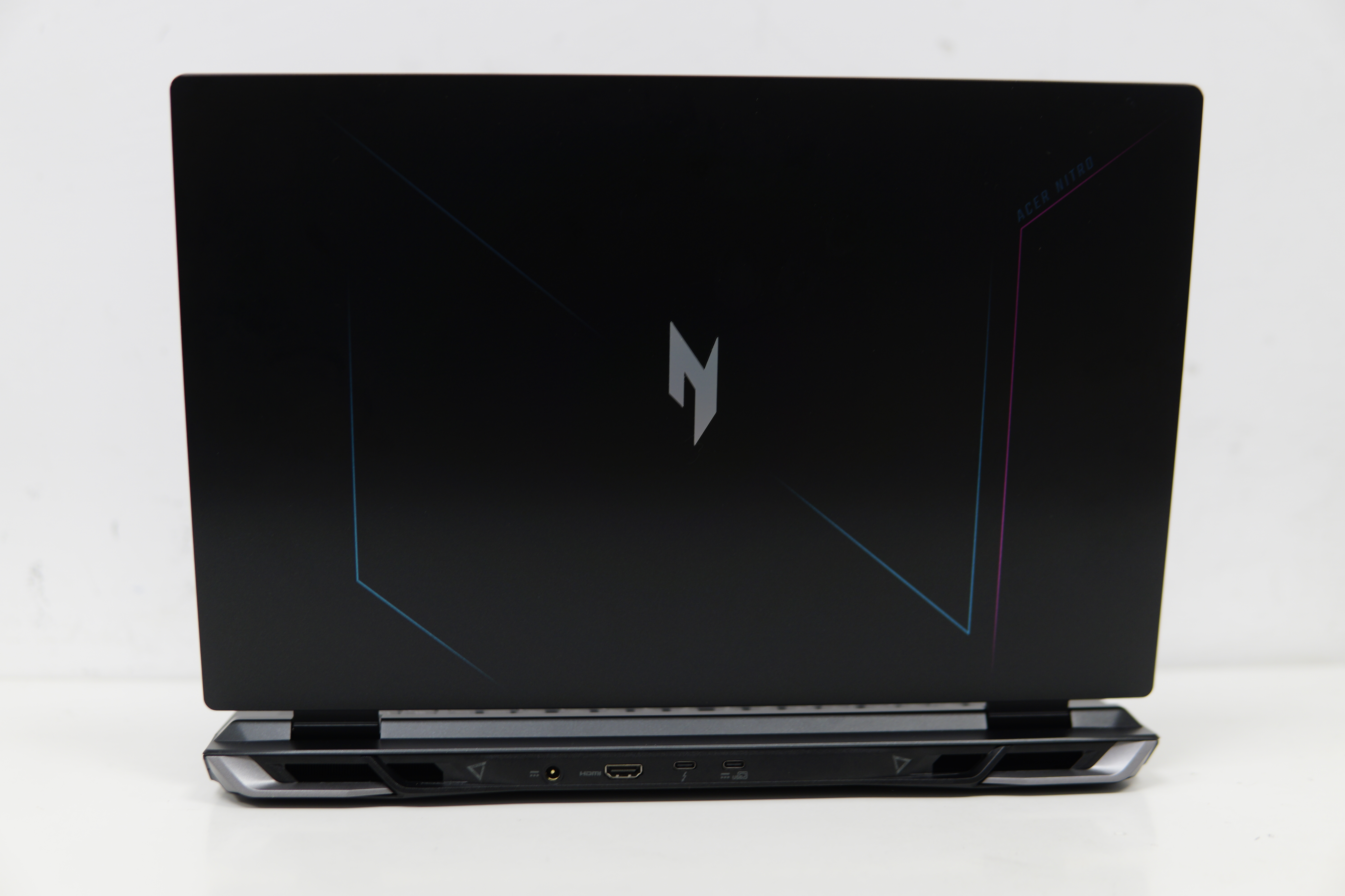 Acer Nitro 17 **i7-12650h 64gb Rtx 4050**