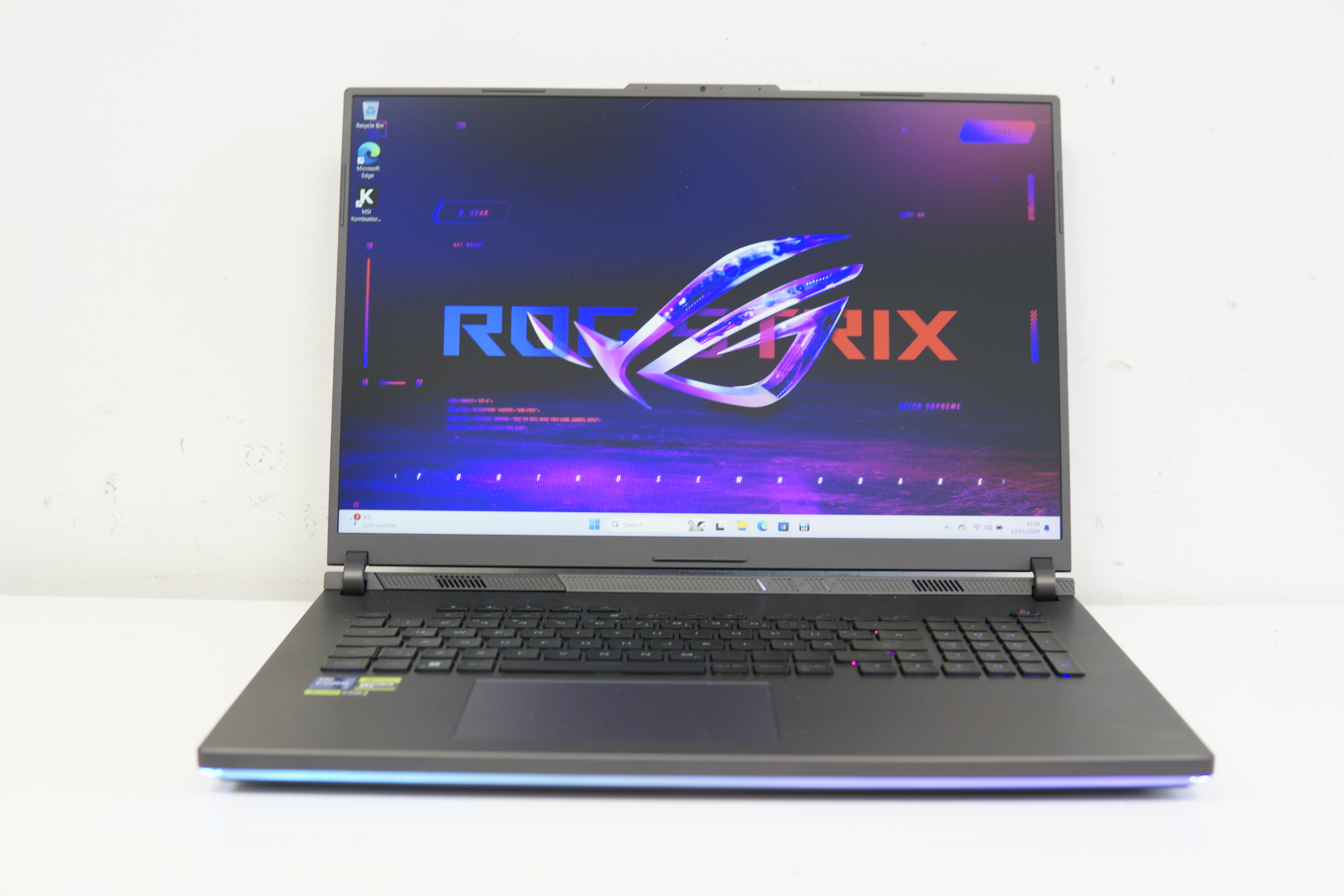 Asus Rog Strix G18 **Rtx 4060**