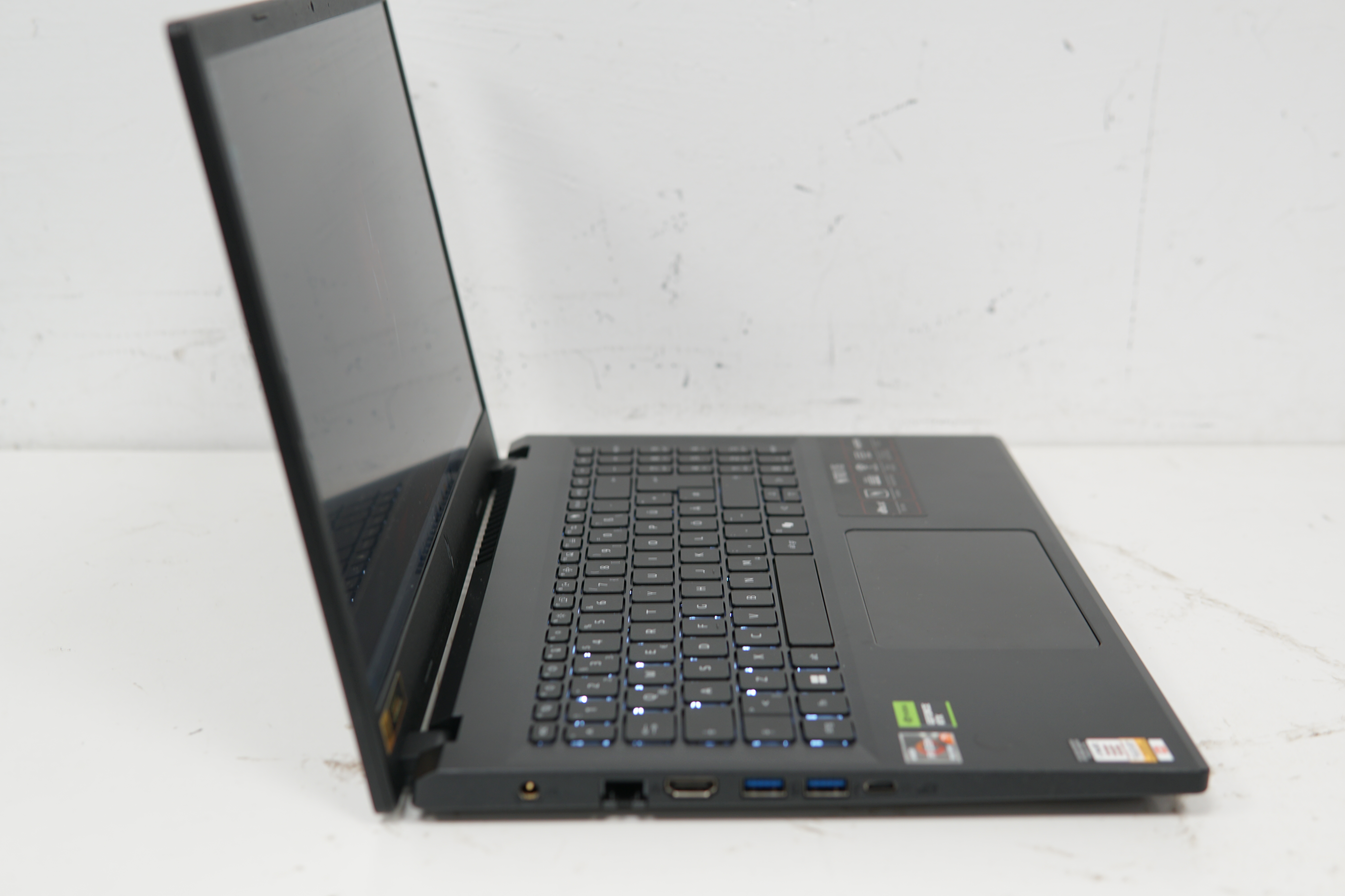 Acer Nitro V15 **Rtx 4060**