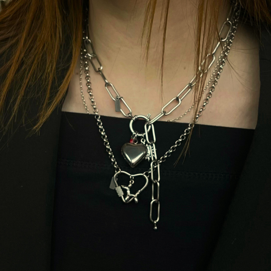 BALLOON DOG CHARM