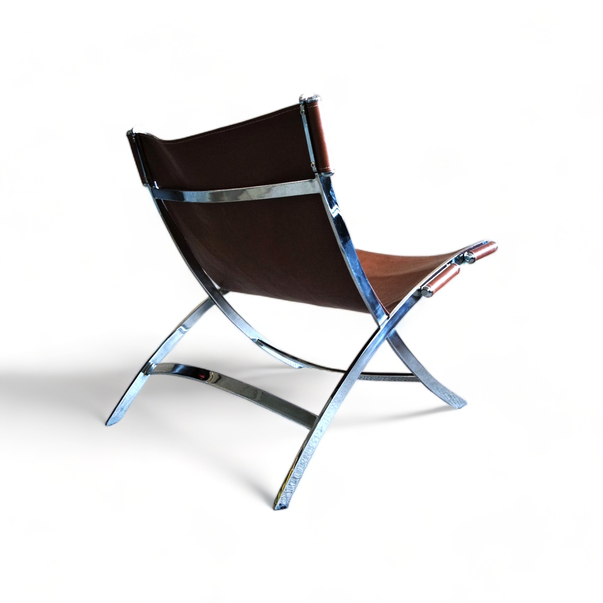 Scissor lounge chair