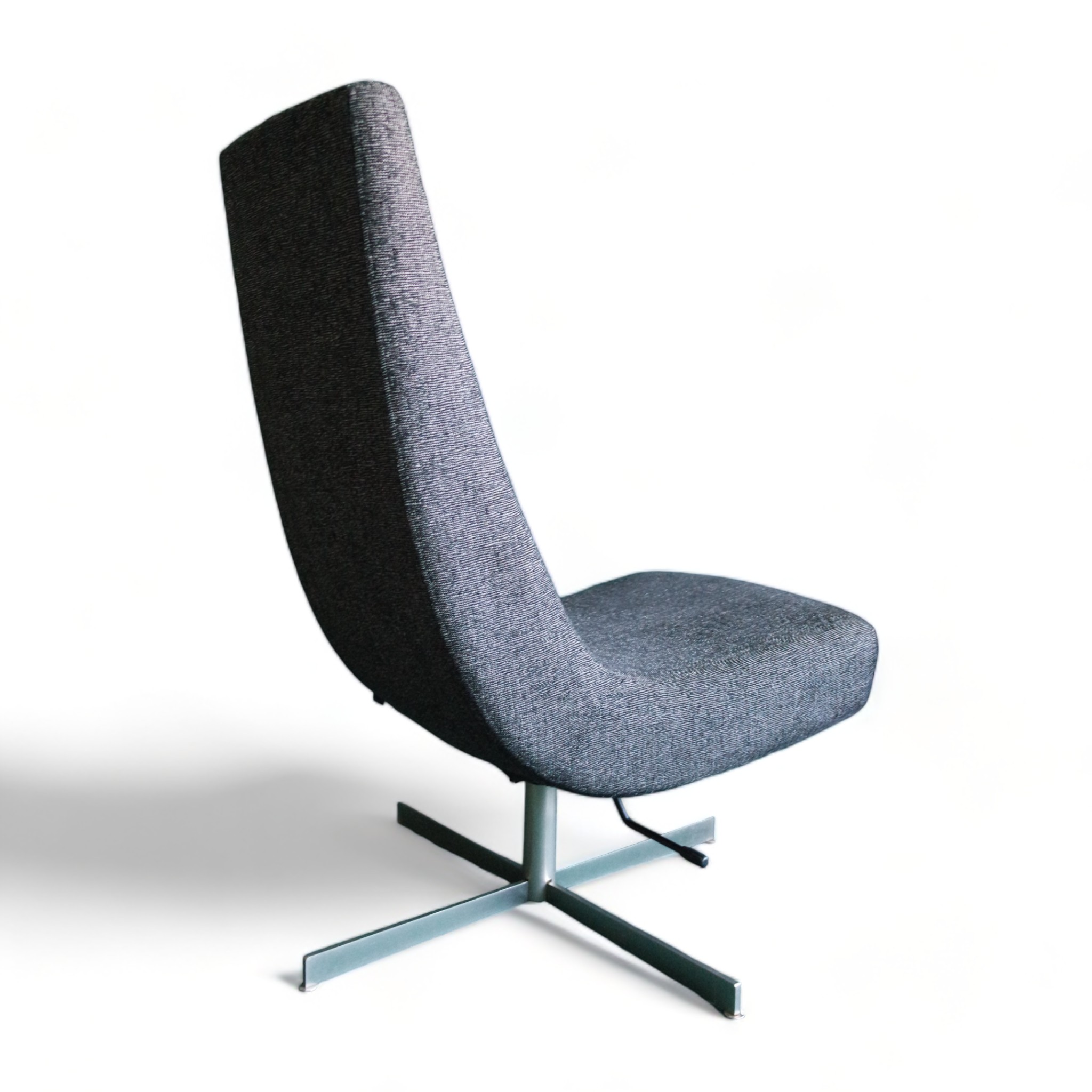 BoConcept Aero lounge chair