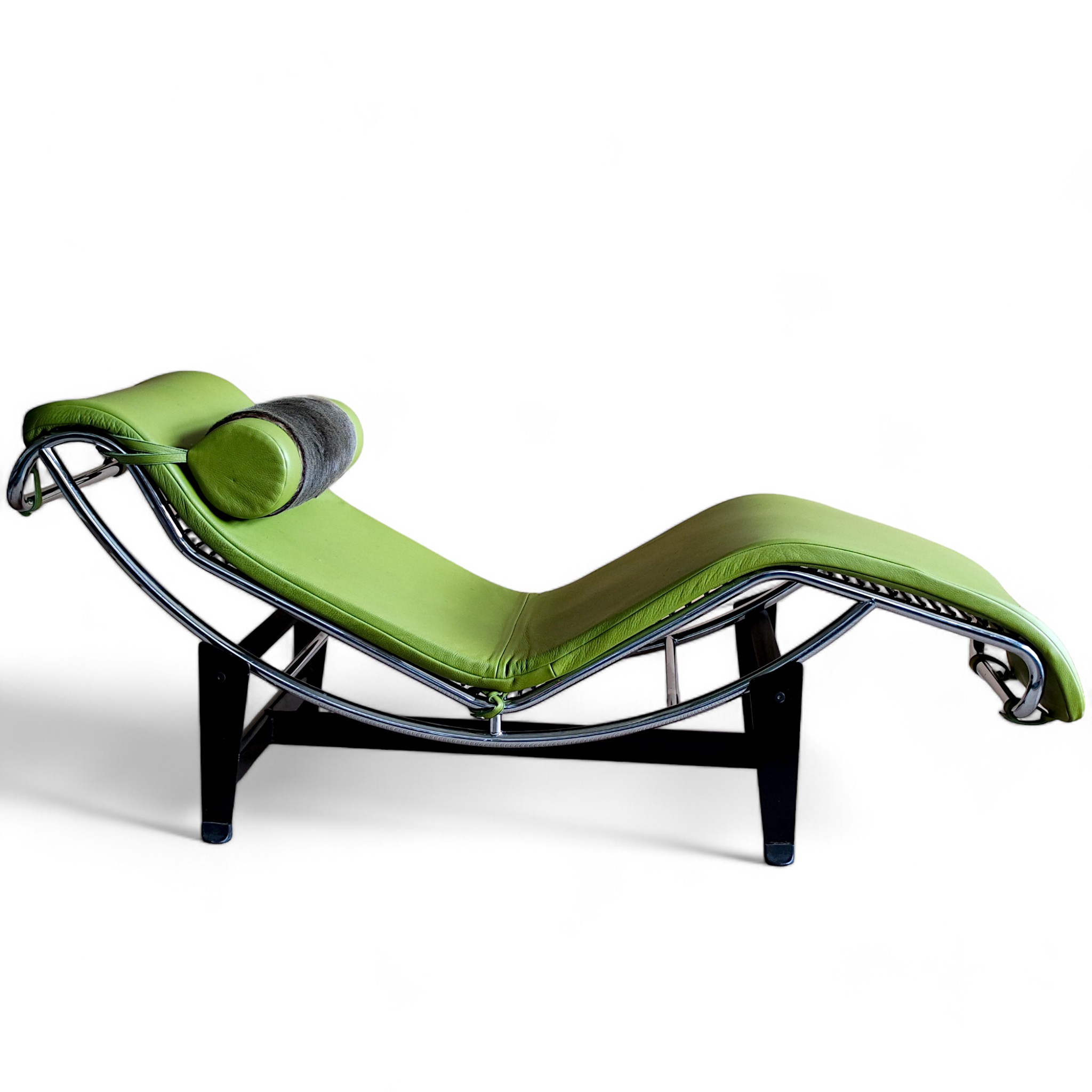 Chaise lounge LC4