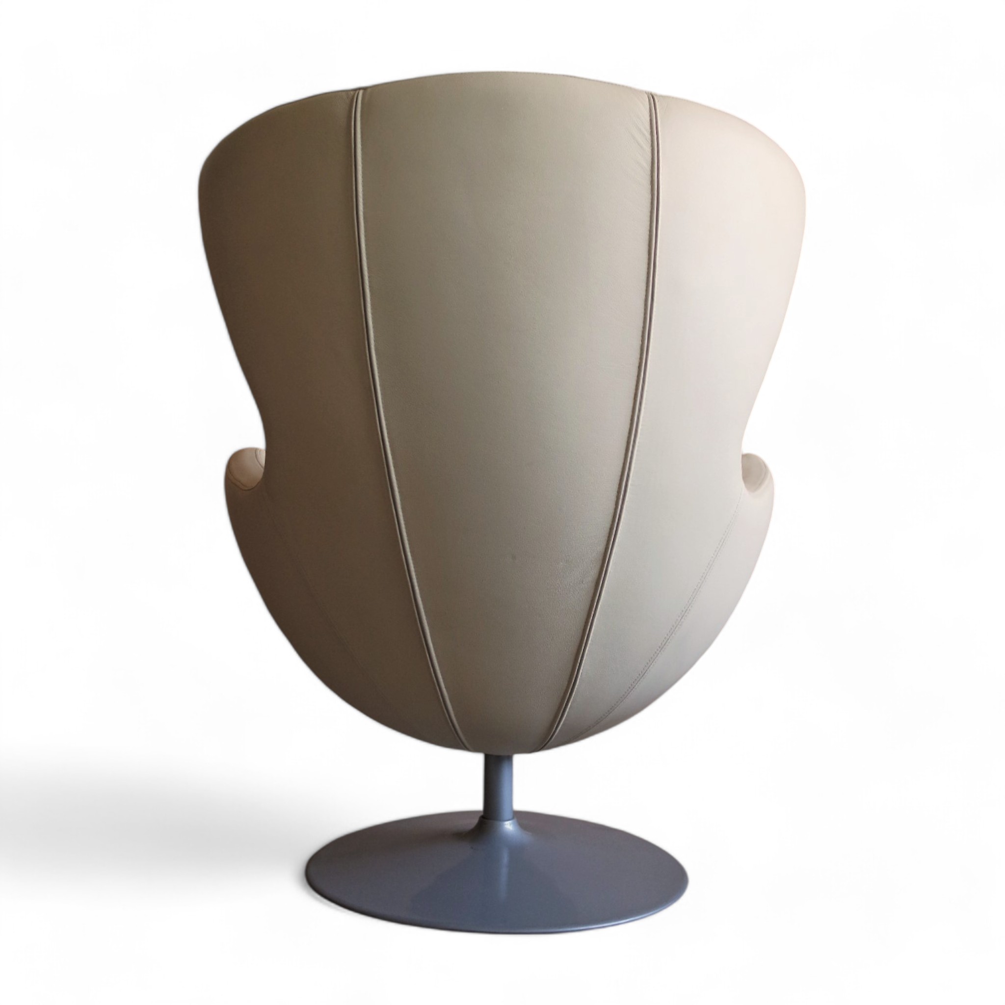 Evo chair on swivel base