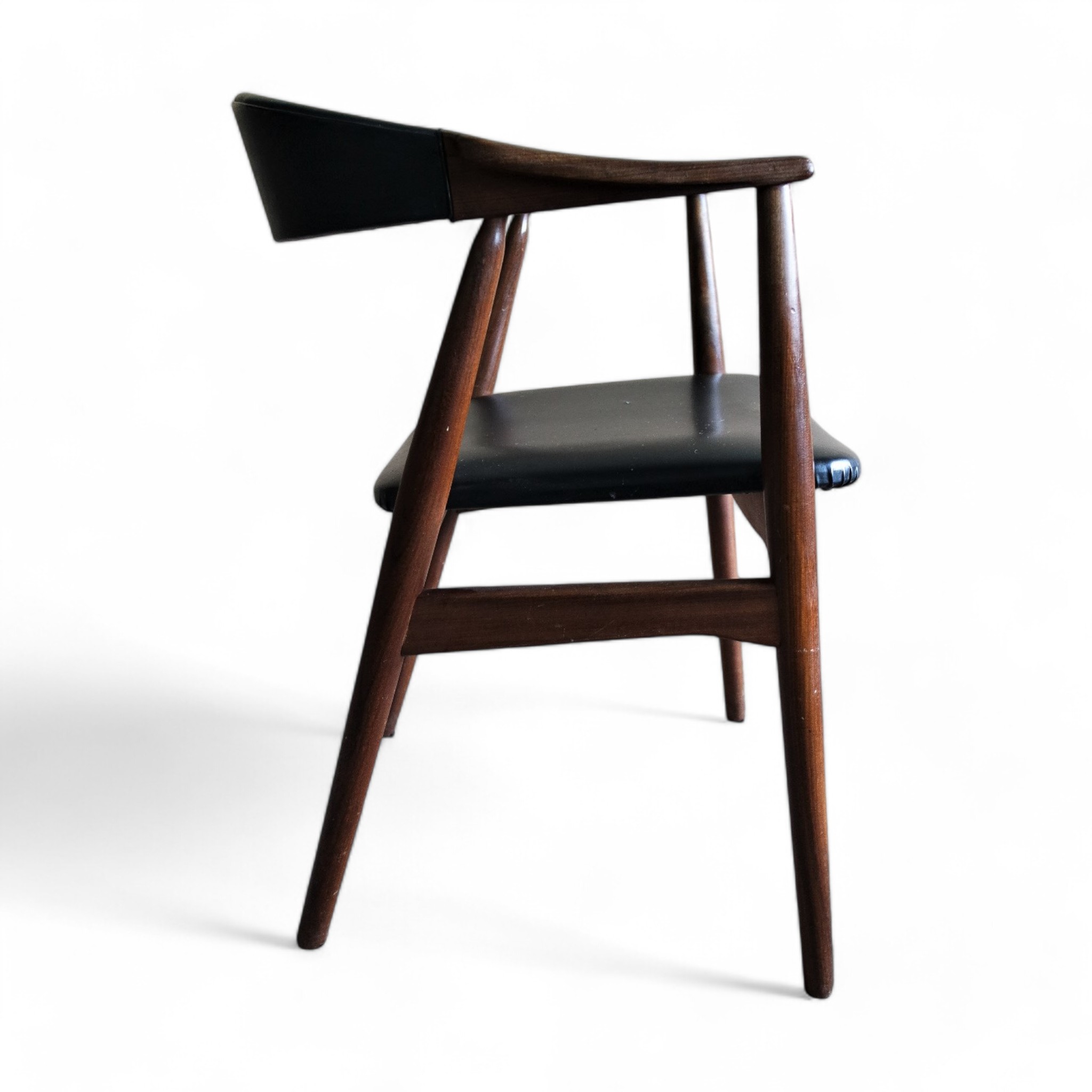 Vintage chair by Th. Harlev, Model 213