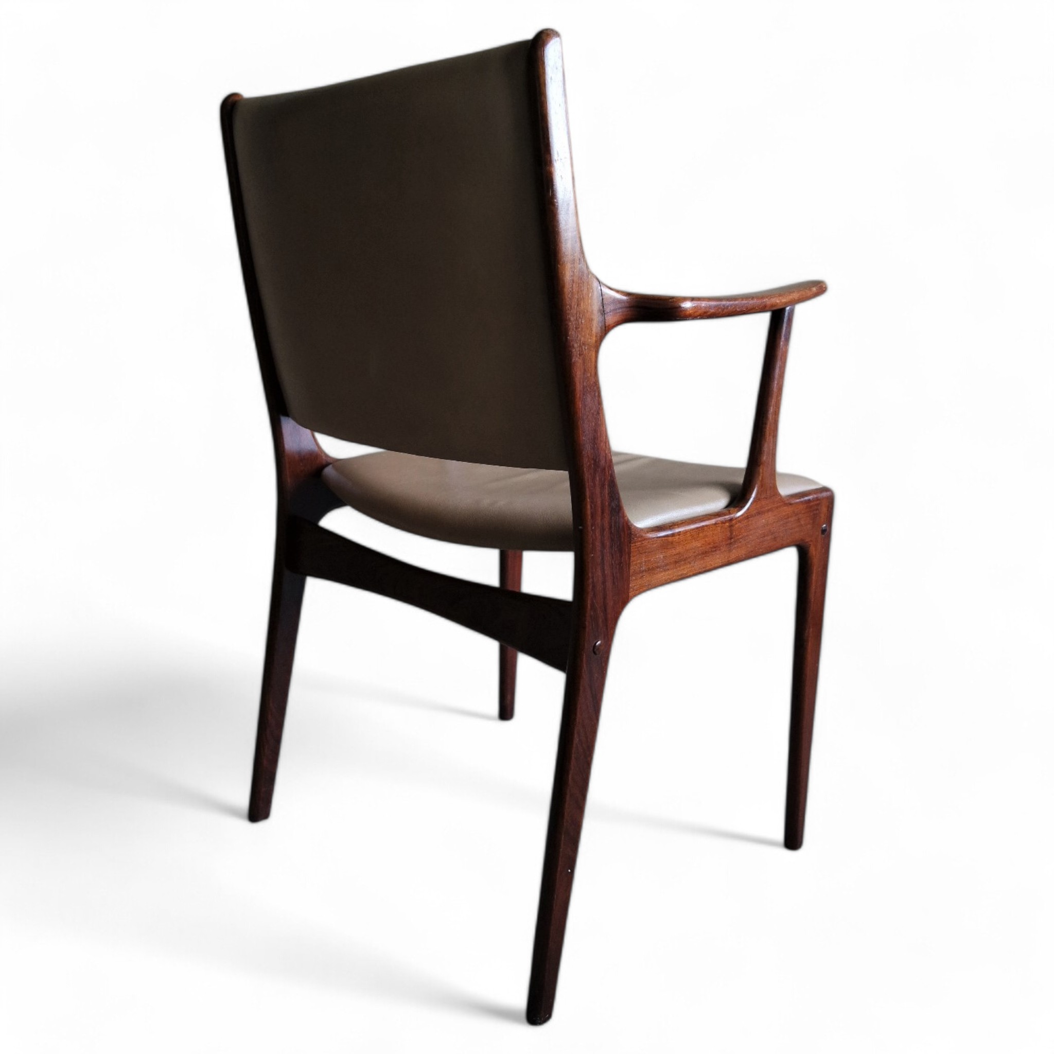 Vintage UM85 chair by Johannes Andersen 