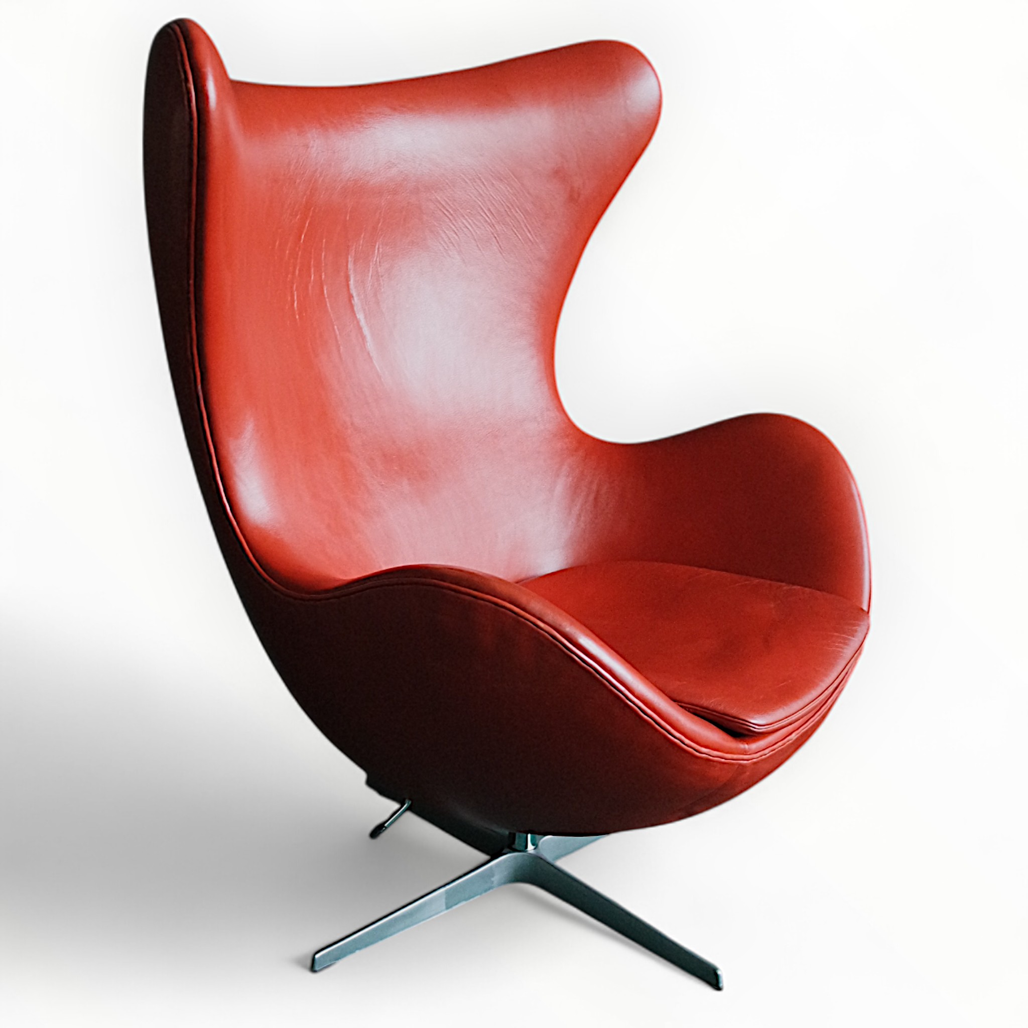 Egg™ by Arne Jacobsen, 1984