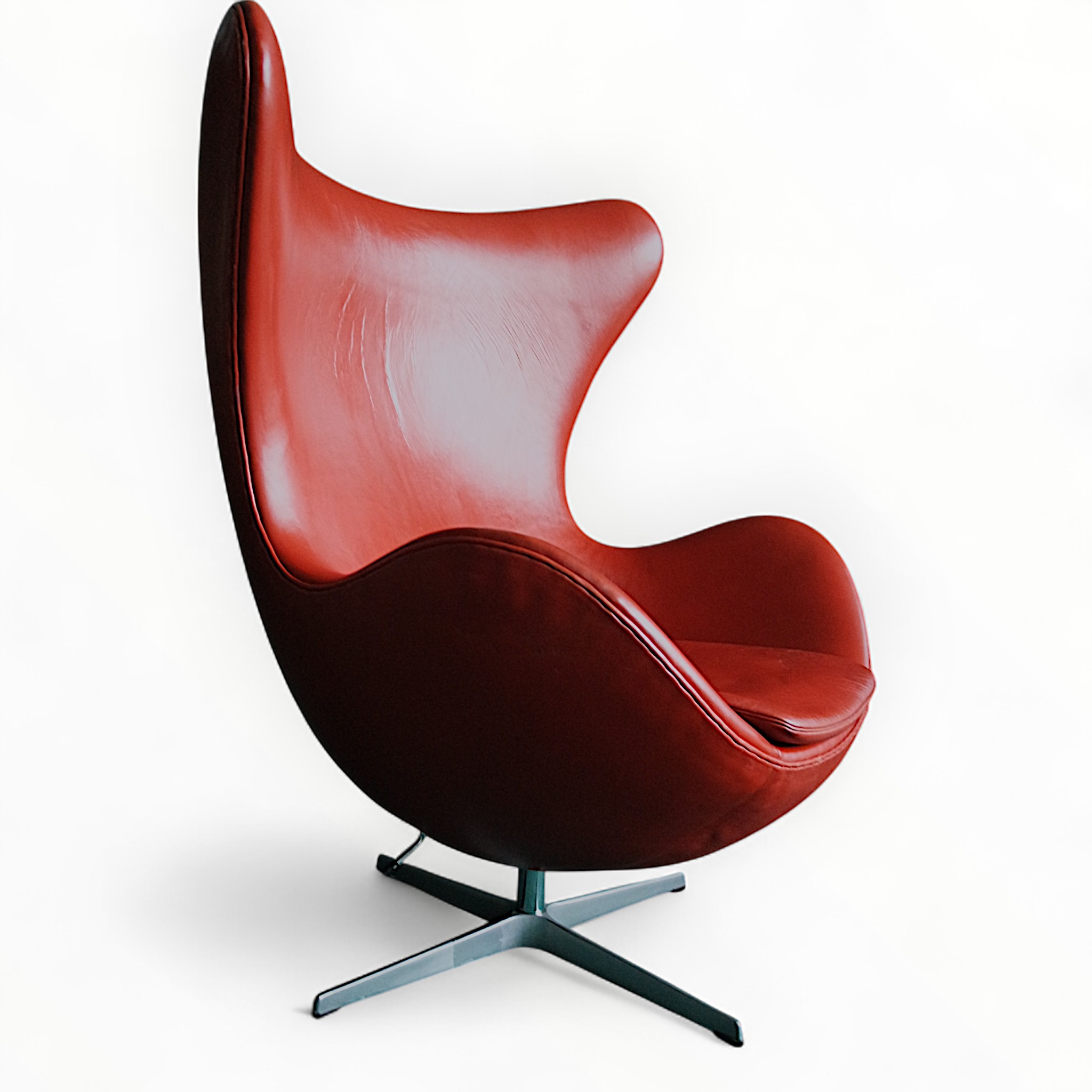 Egg™ by Arne Jacobsen, 1984