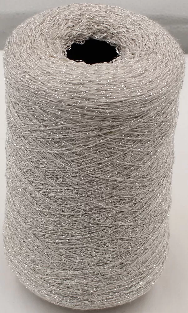 Kašmyras su liureksu. 50 g kaina  €10.0 Ritė 590 g