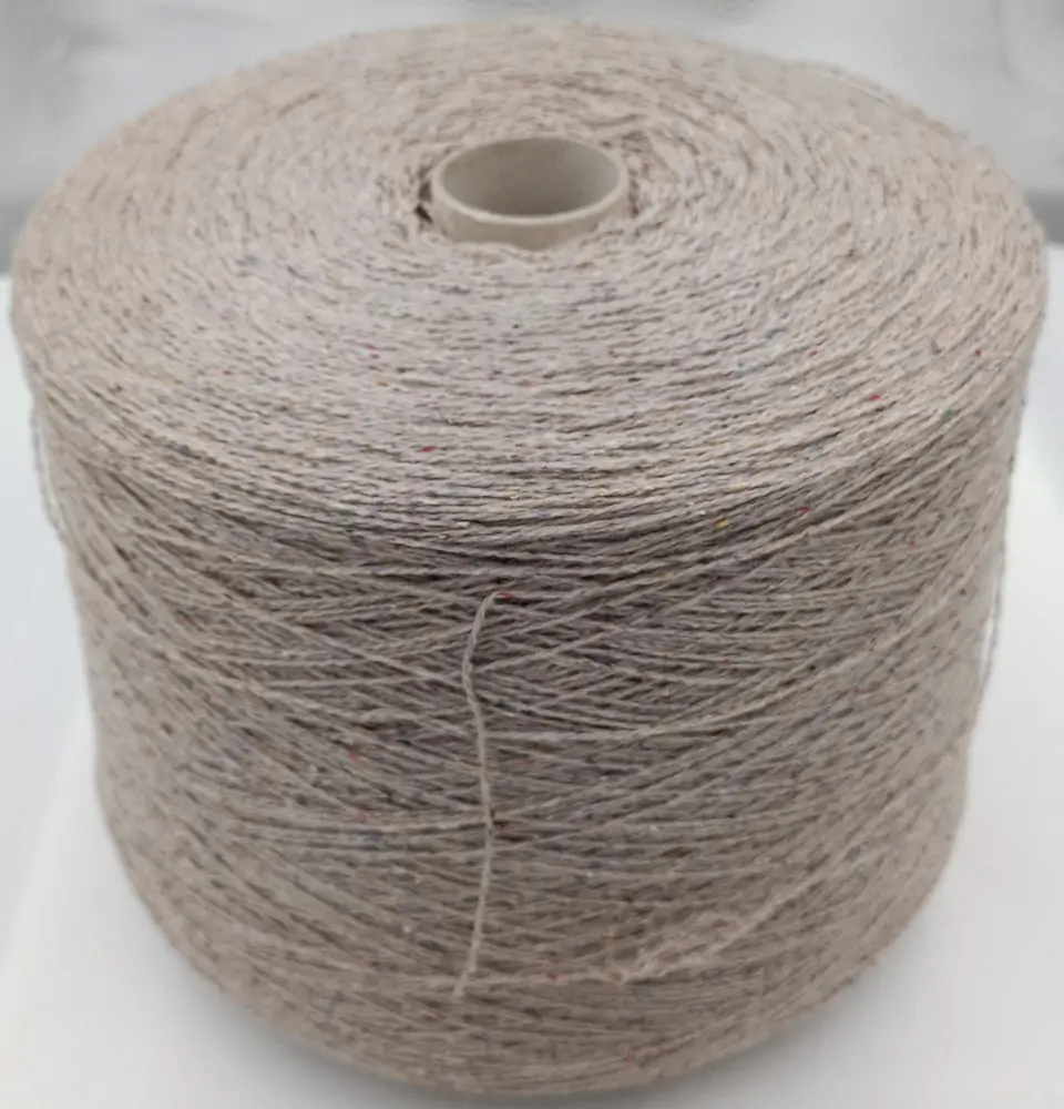BOTTONATO (ekokašmyras 90 proc./šilkas 10 proc.). Spalva: skaldos pilka. 500 g. 100 g - 550 m