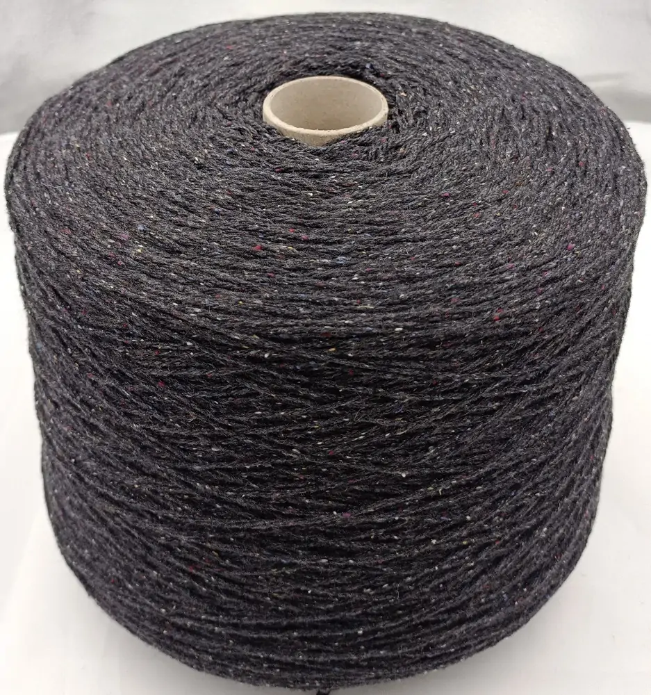 BOTTONATO (ekokašmyras 90 proc./šilkas 10 proc.). Spalva: antracito pilka. 500 g. 100 g - 275 m