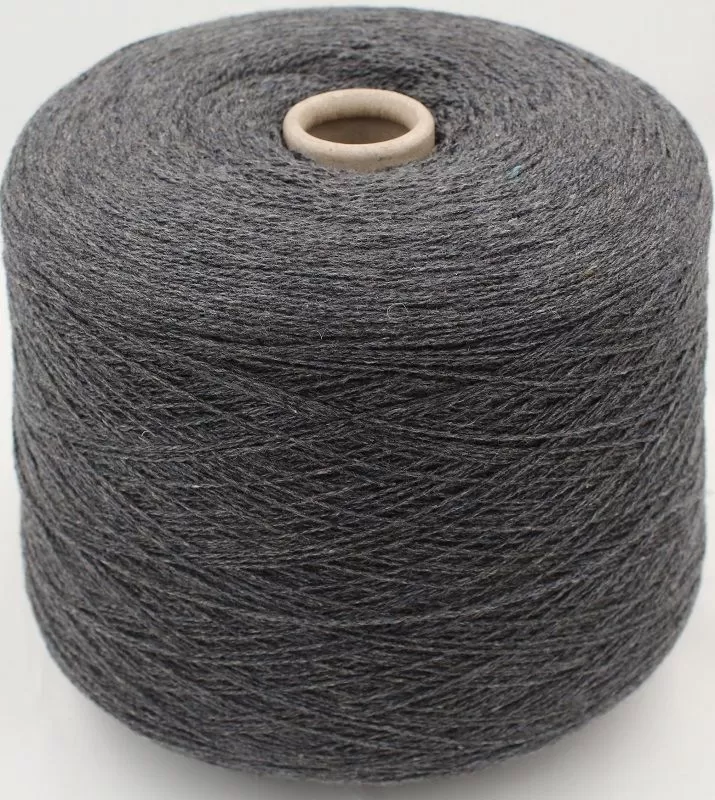 Ekokašmyras 100 proc. Spalva: tarpaulino pilka. 500 g. 100 g - 650 m