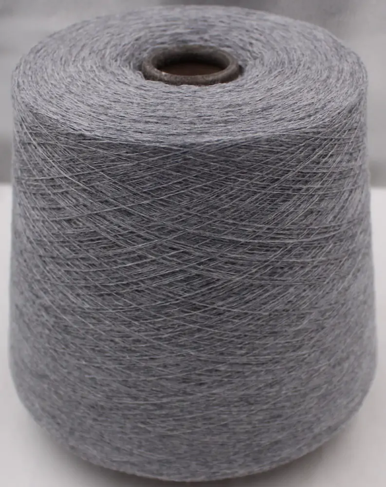 Kašmyras/Merinas Extrafine 50 g kaina €4.5 Ritė 550 g