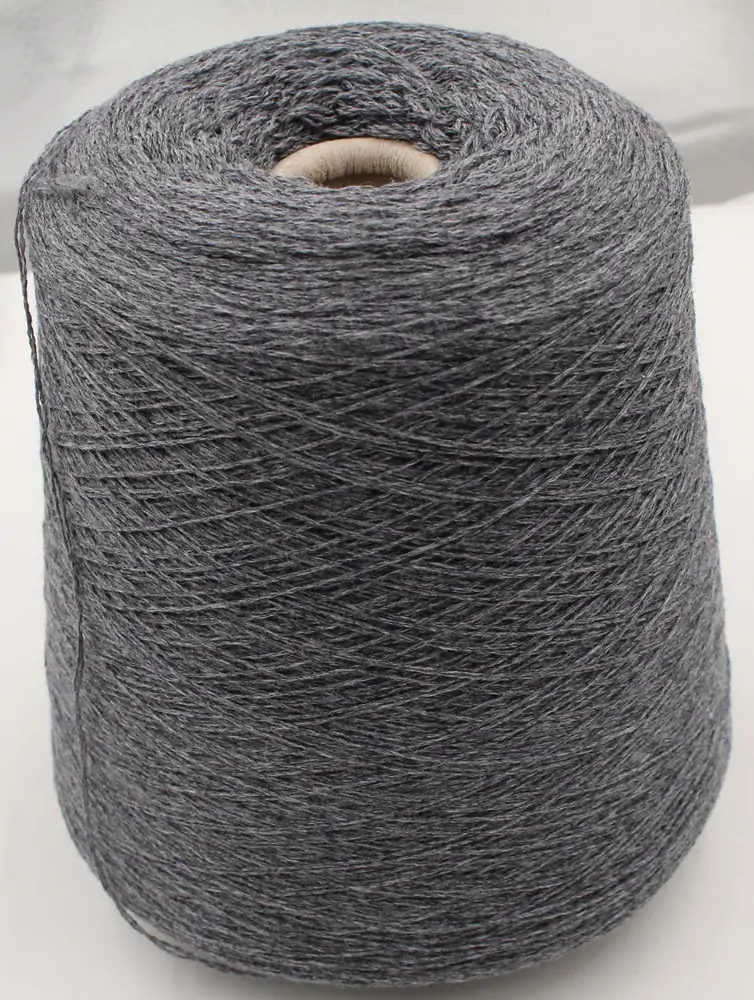 Kašmyras. 50 g kaina €10 Ritė 710 g