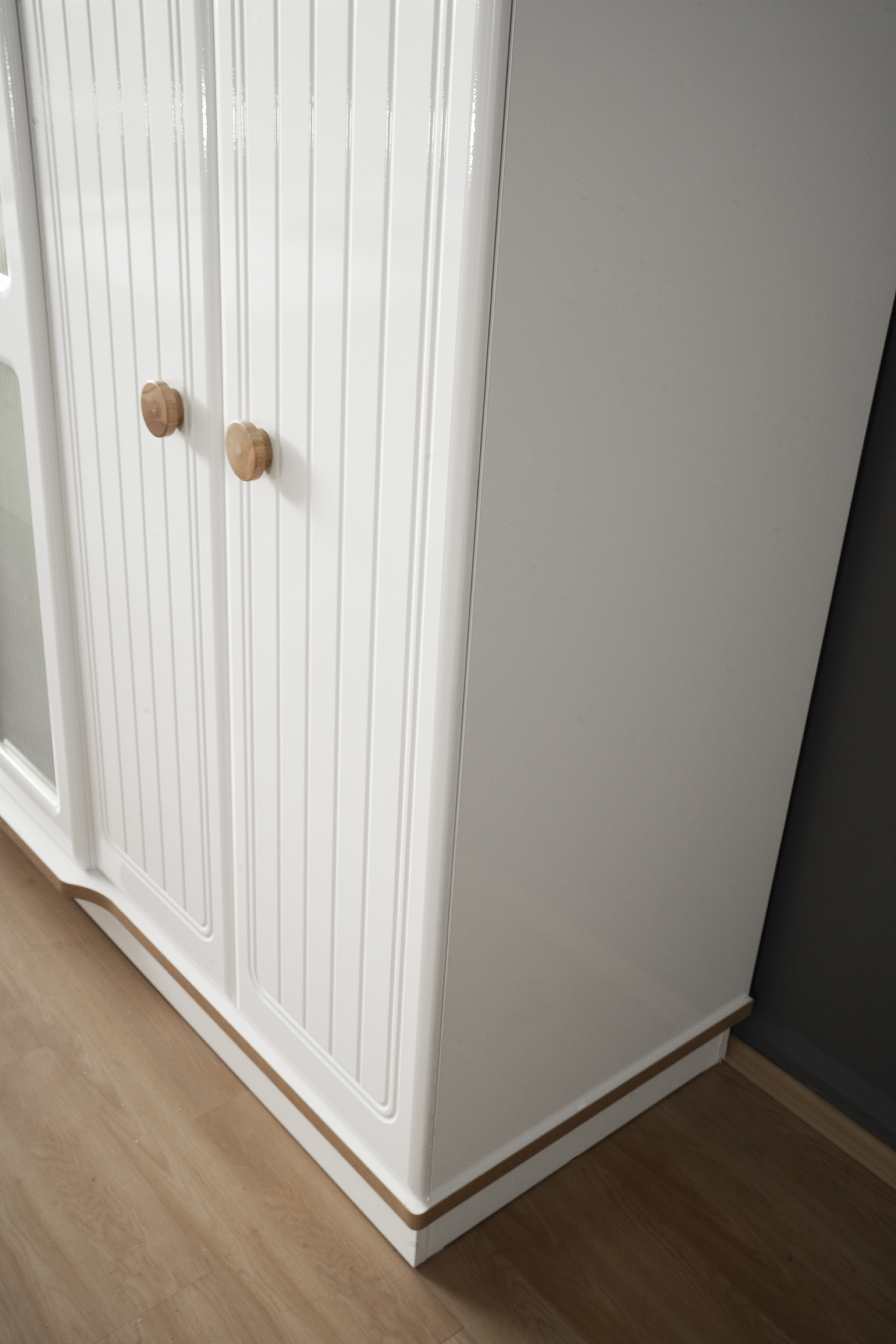 Kayra Bedroom Set 