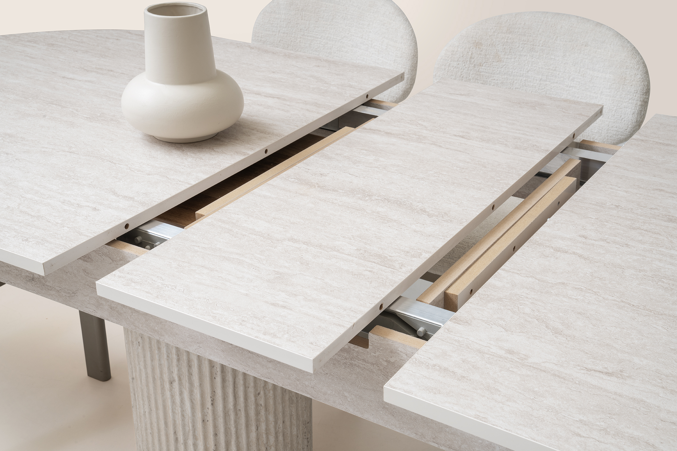 Milono Dining Room Set