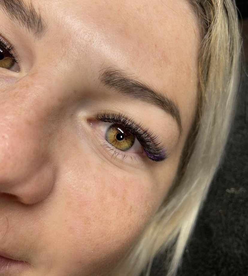 Rehaussement de cils + Teinture + Soin Kératine Boost 