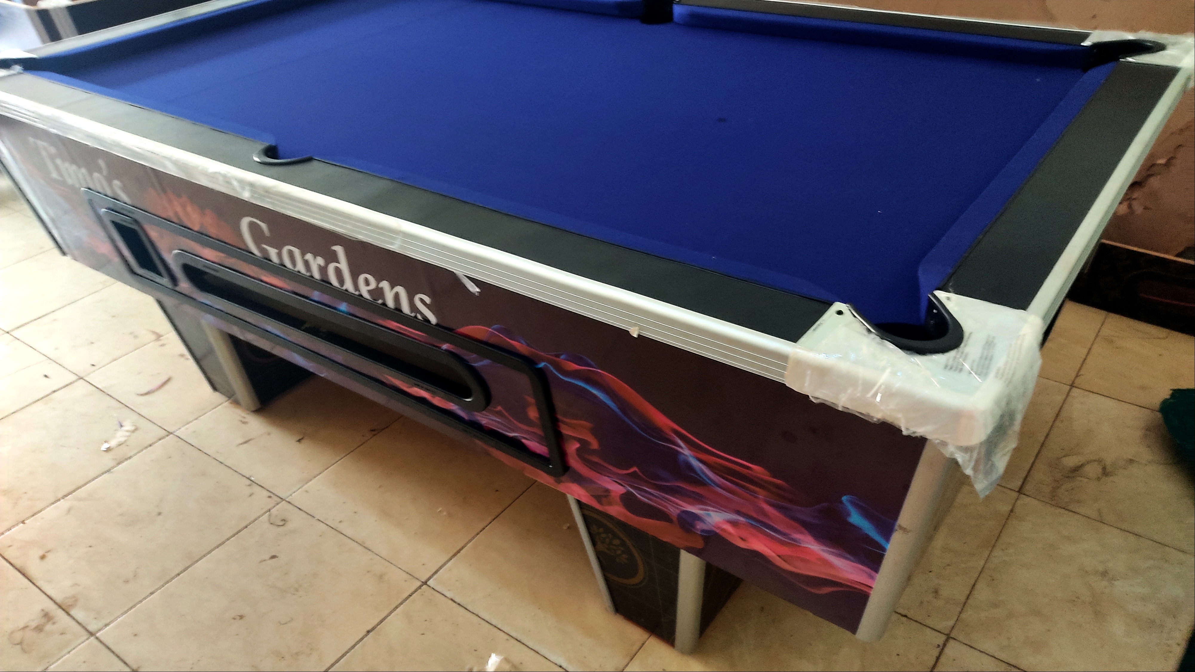 super 8 pool table green