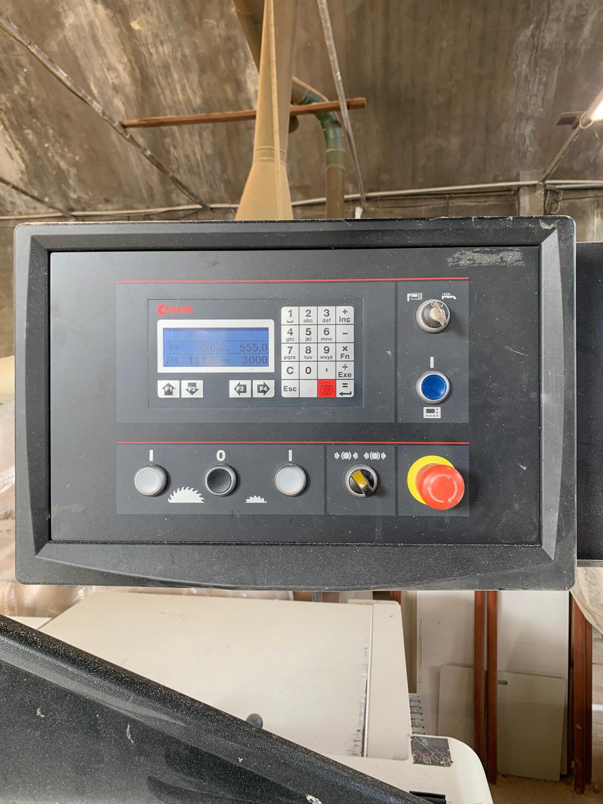 Squadratrice elettronica SCM