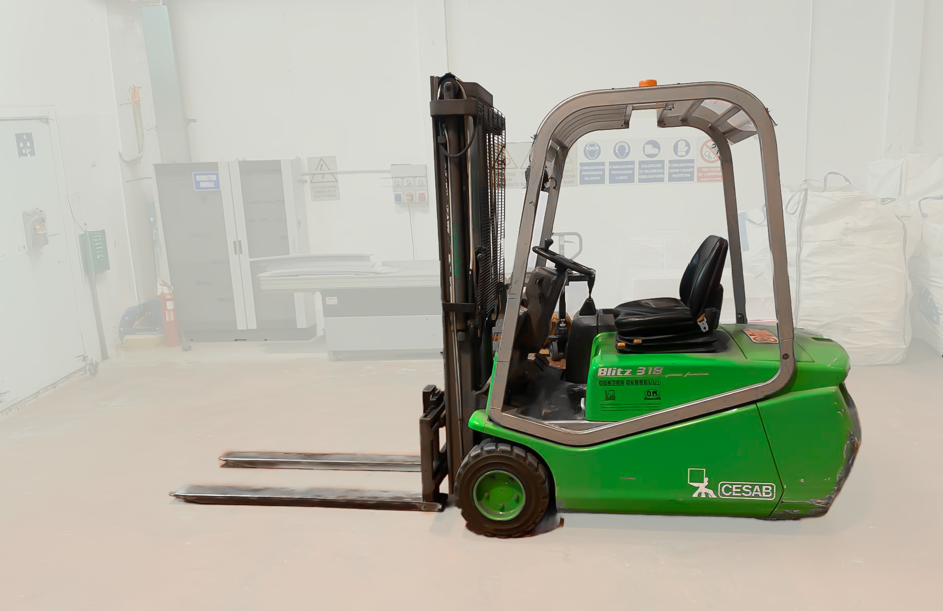 Carrello elevatore Cesab BLITZ 318