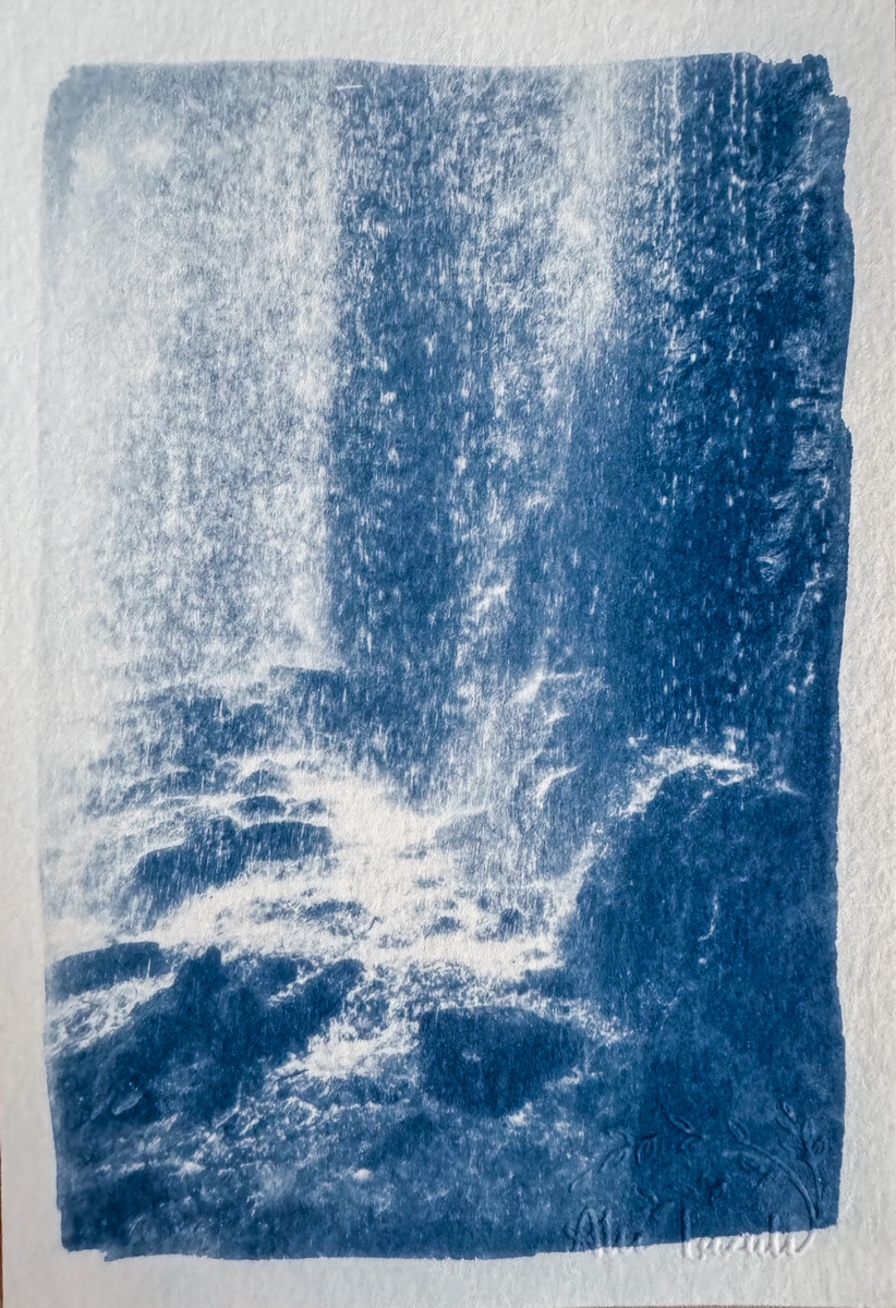 Sous la Cascade  - 10x15