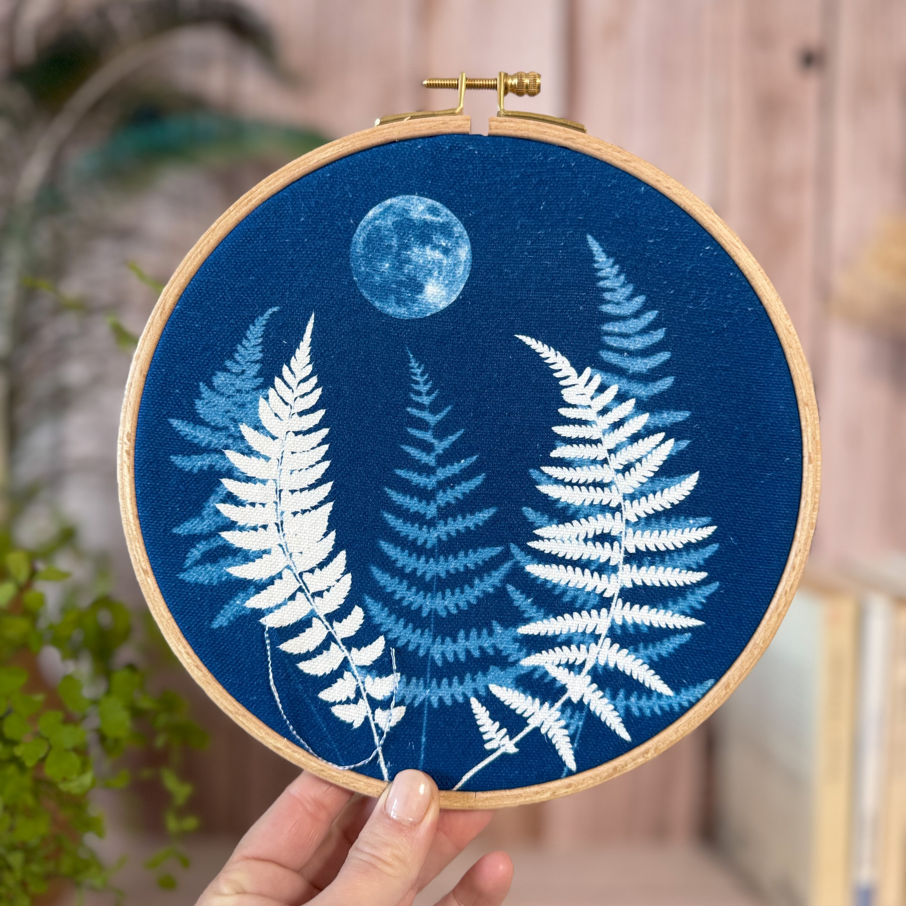 Cyanotype sur tissu - diamètre 18,5 cm