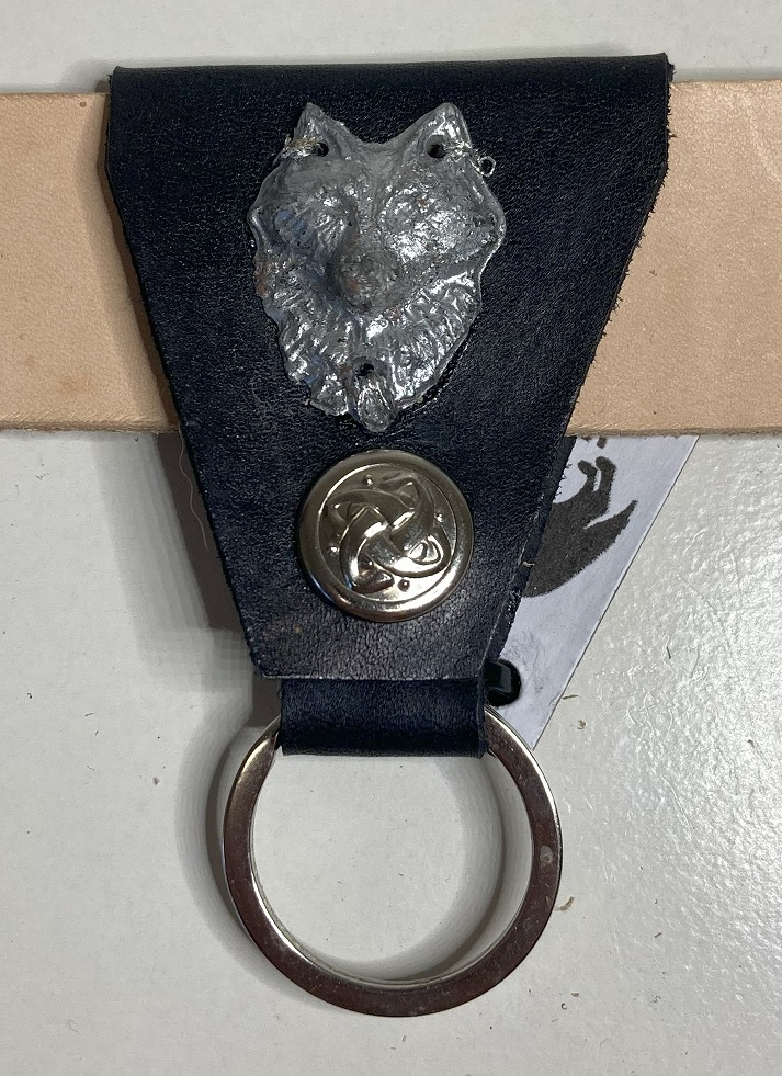 Resin Wolf Head Adorned Belt Key ring/fob