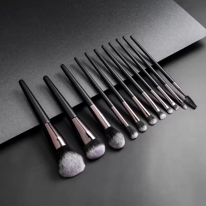 Black Luxury 11-piece Professional Make-up Brush Set