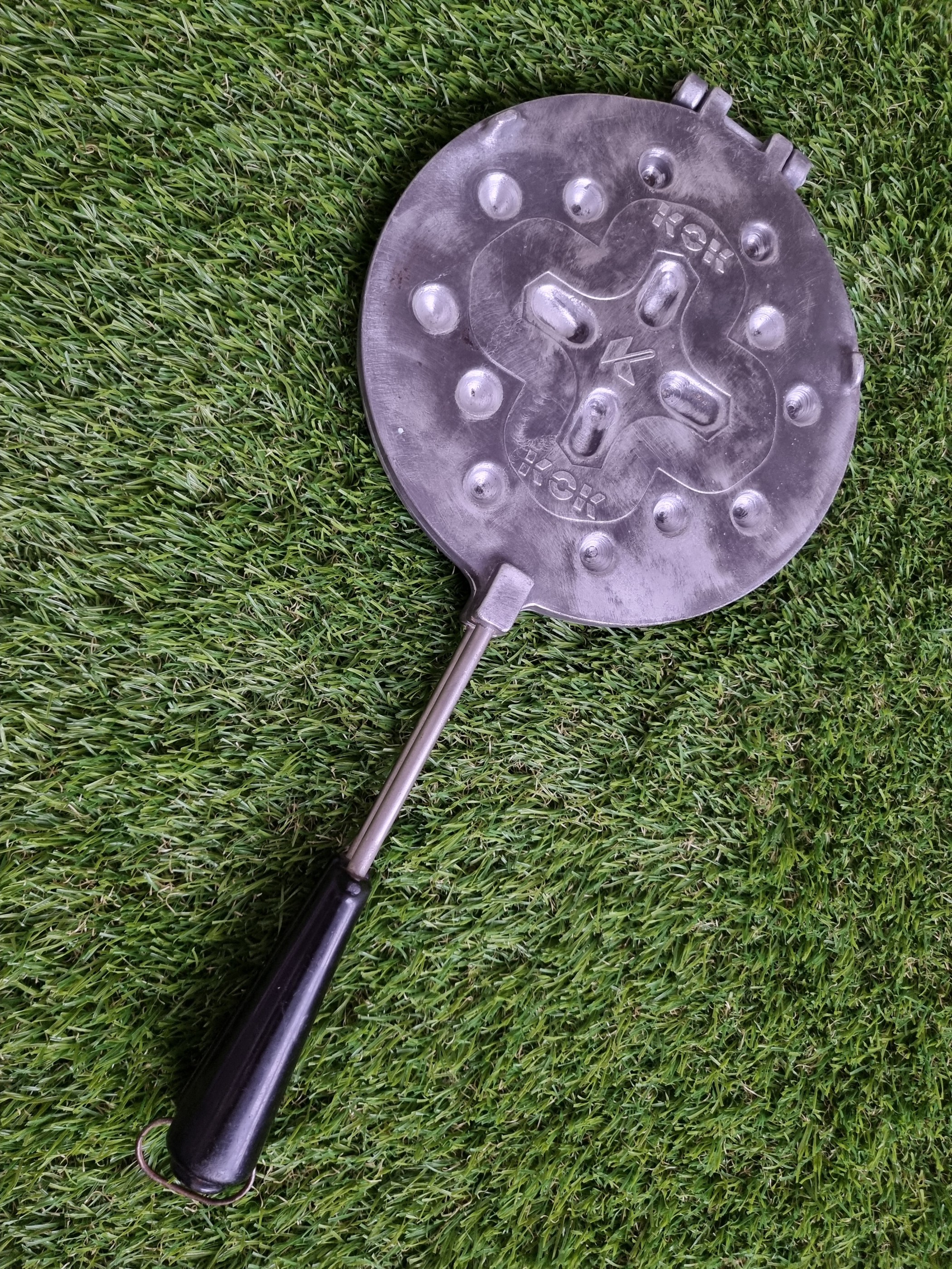 Asorti (kriauklės ir riešutėliai) keptuvė