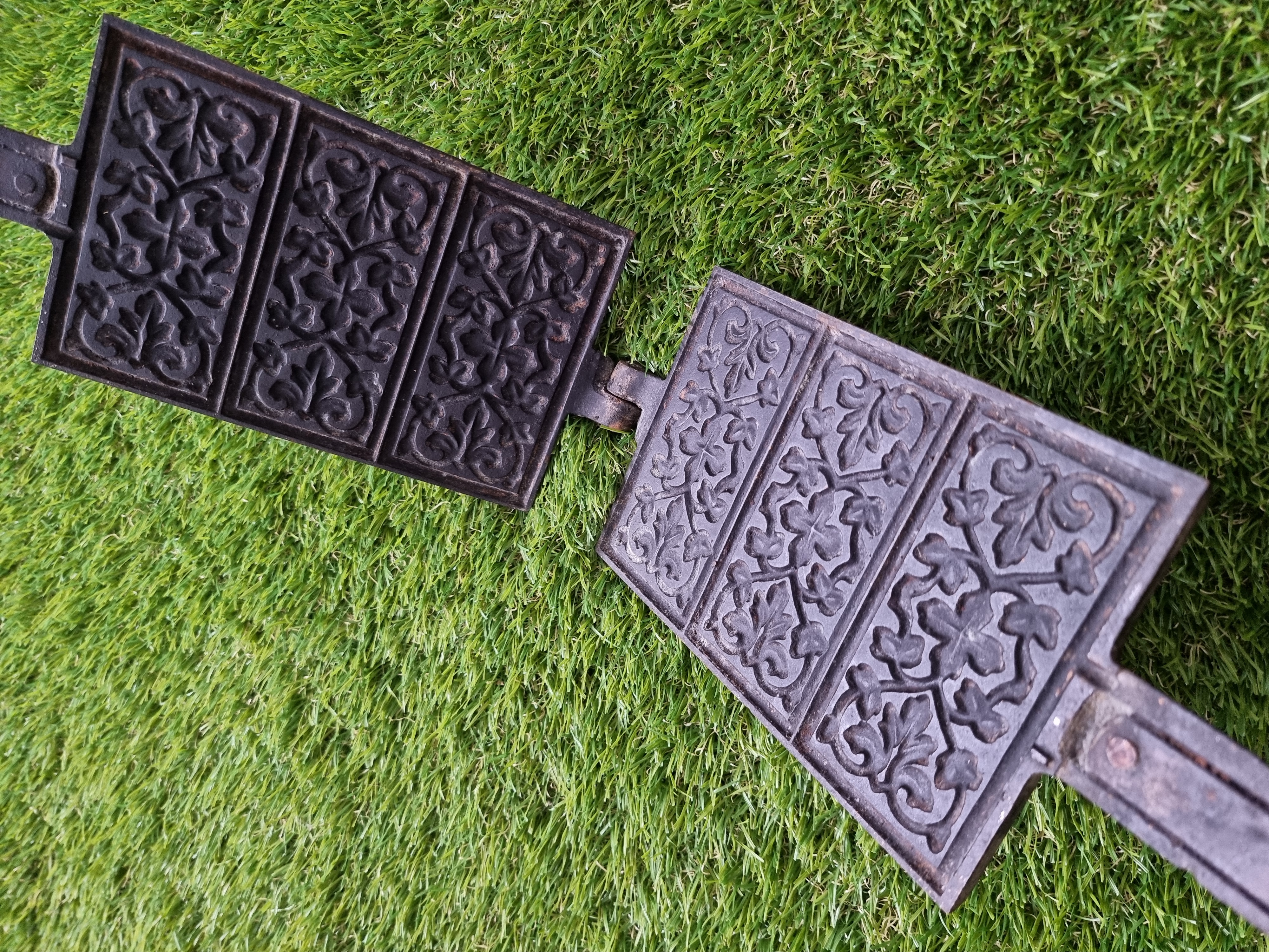 Plonų vaflių keptuvė