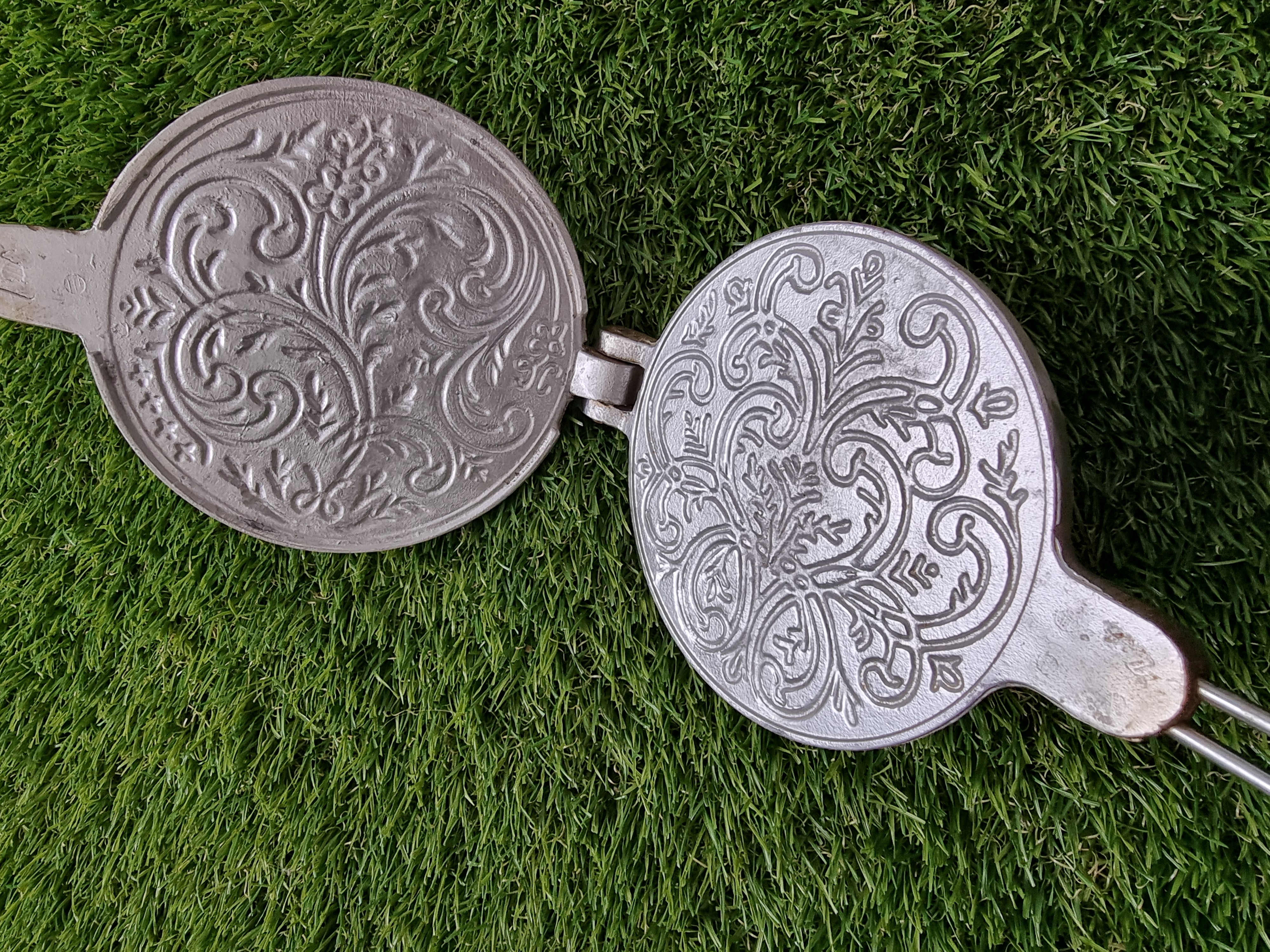 Plonų vaflių keptuvė