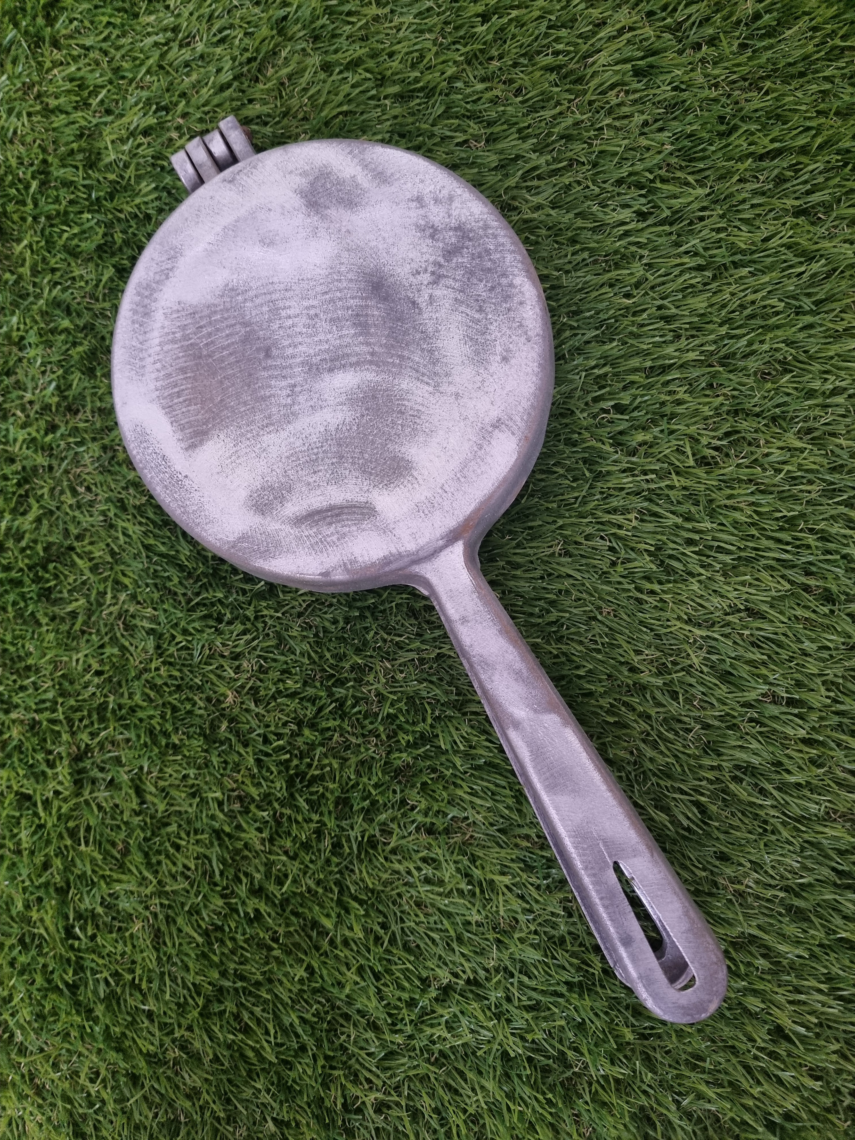 Senovinė voveraičių keptuvė