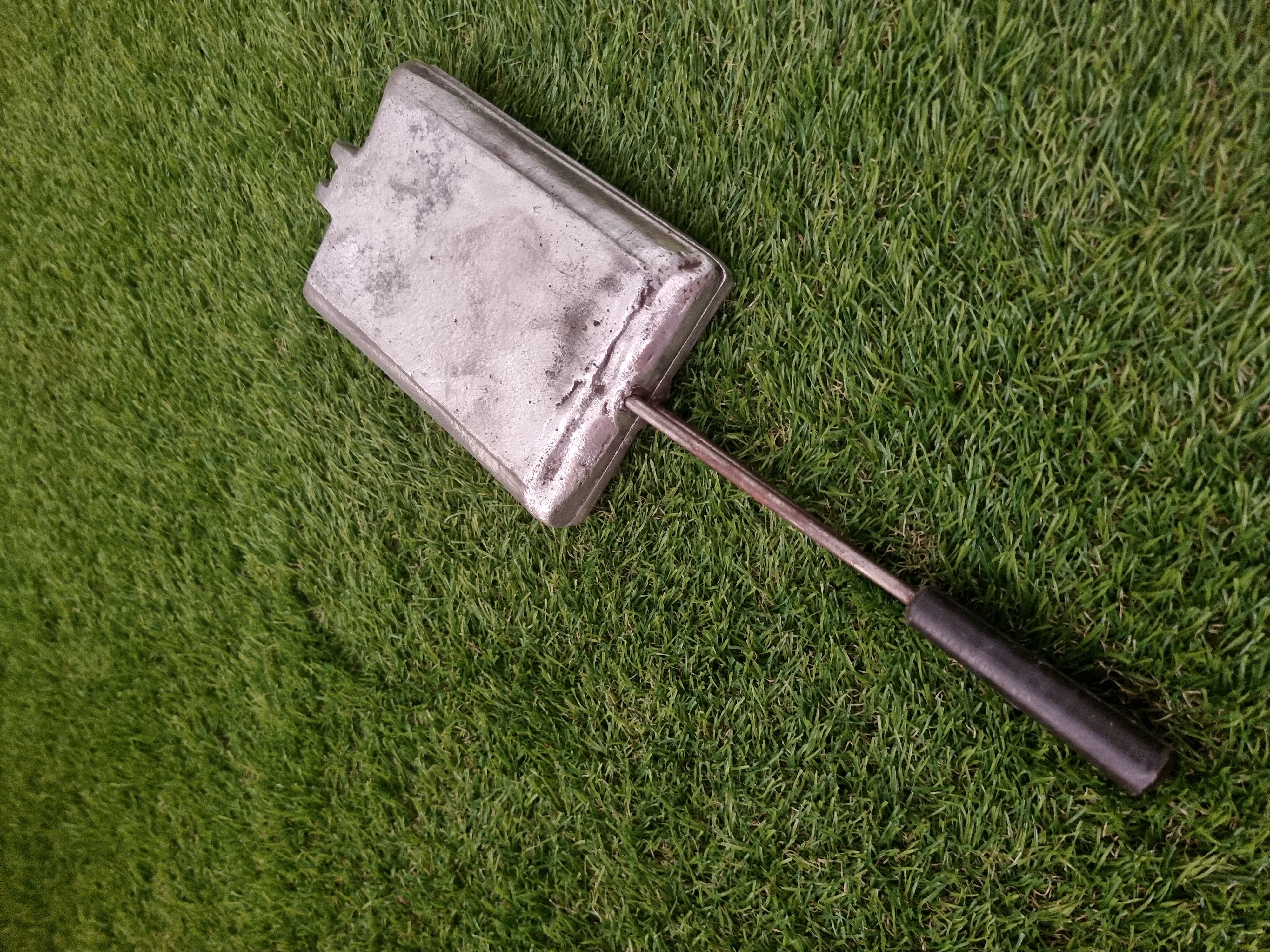 Asorti (5 grybukai, 2 voveraitės ir 1 paukštelis) keptuvė