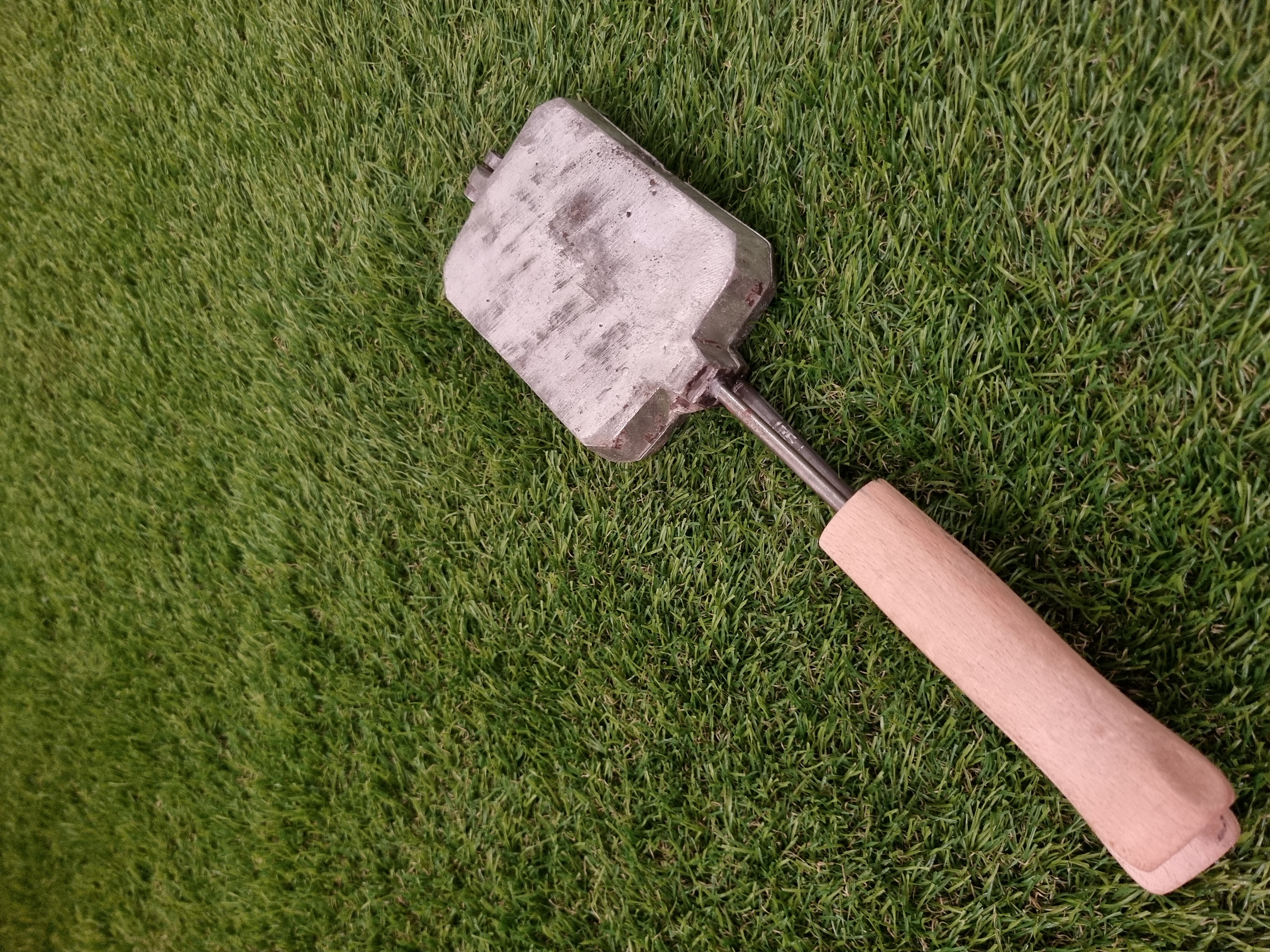 Senovinė asorti (2 voveraitės ir 2 paukšteliai) keptuvė