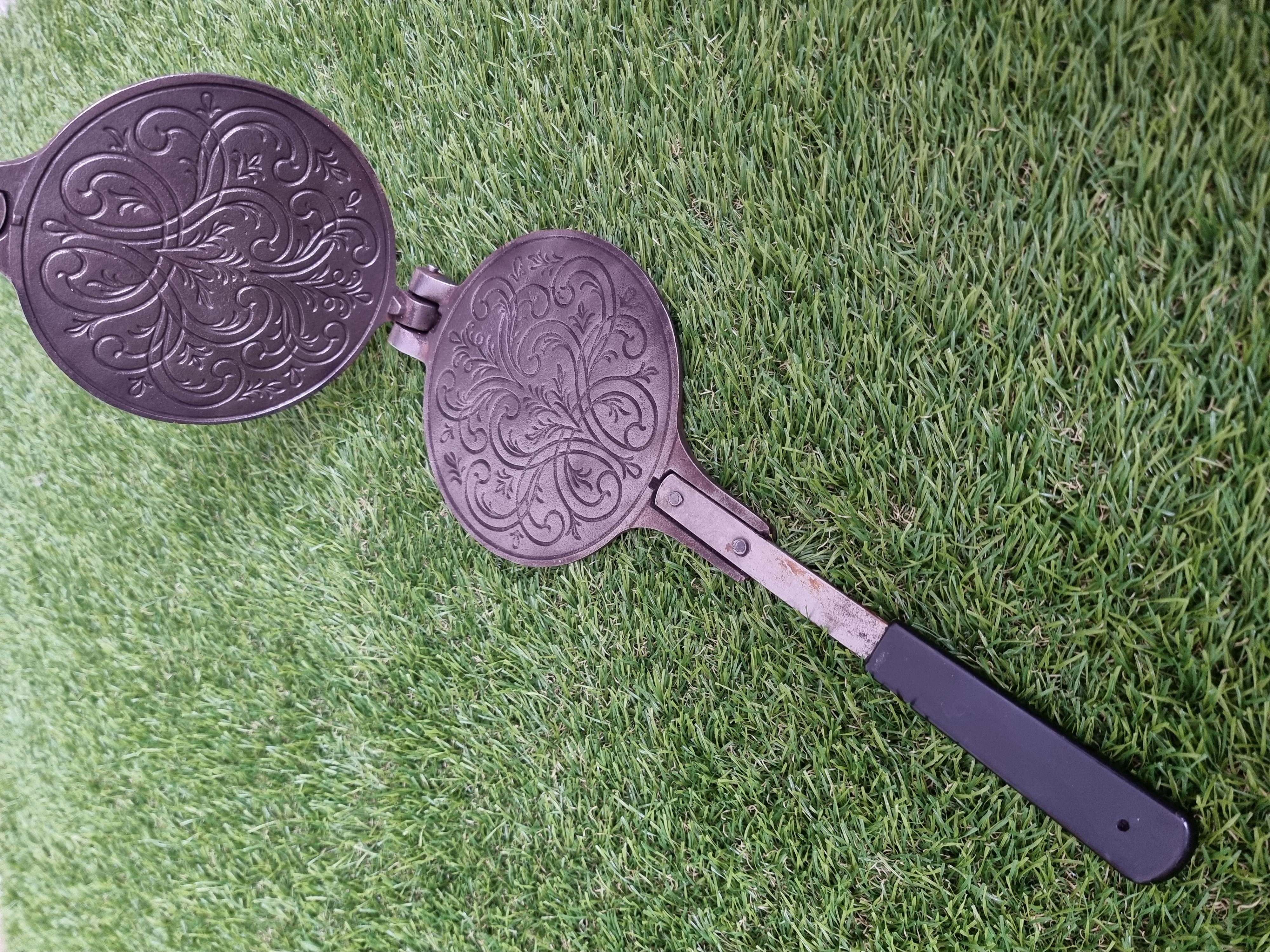 Plonų vaflių keptuvė