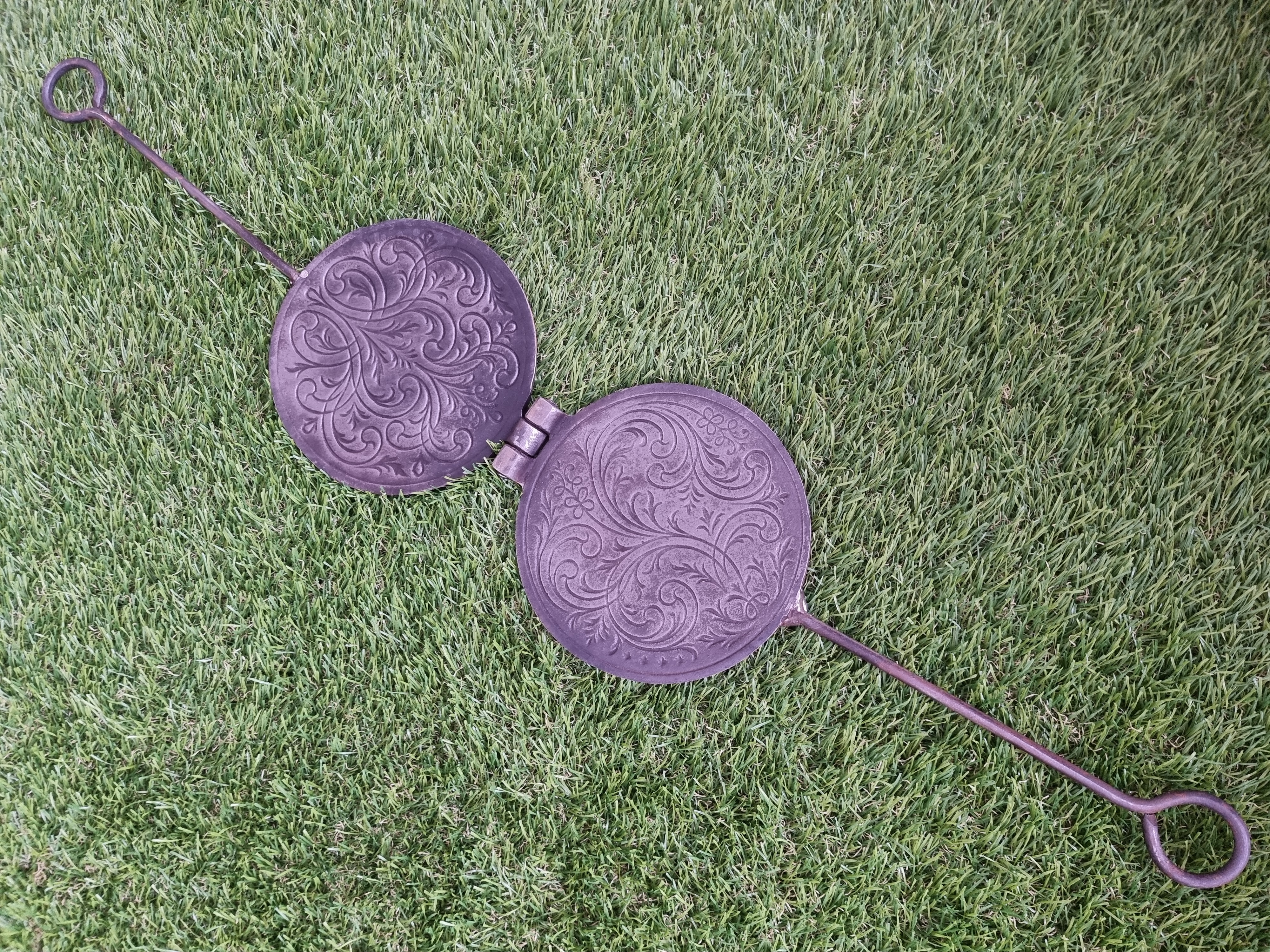 Plonų vaflių keptuvė