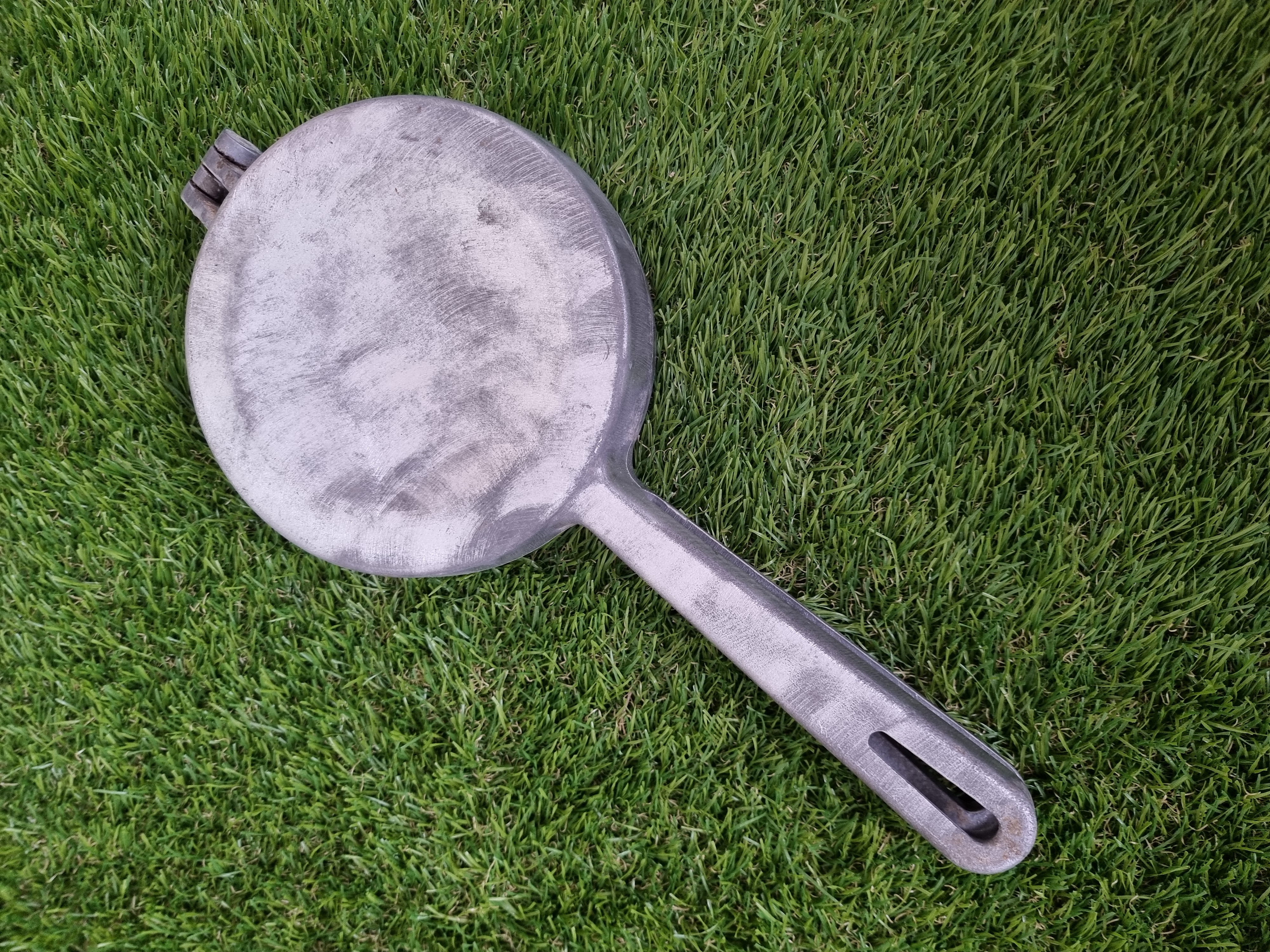 Senovinė voveraičių keptuvė