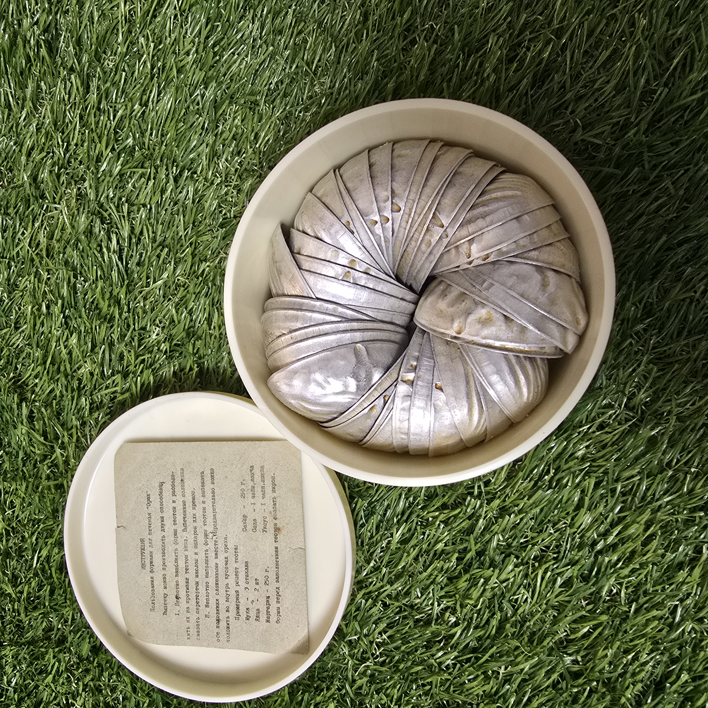 Riešutėlių formelių rinkinys dėžutėje