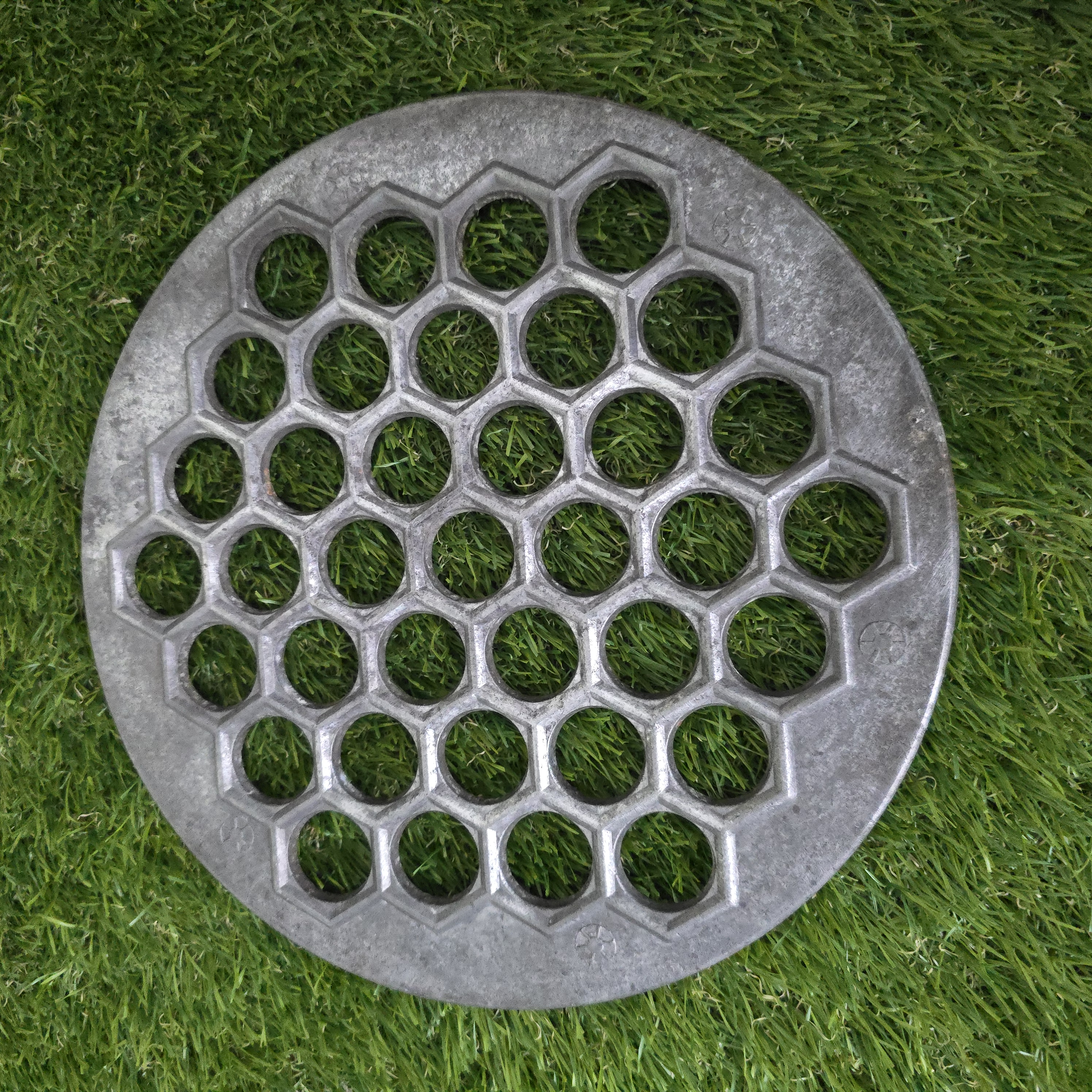 Senovinė koldūnų kepimo forma