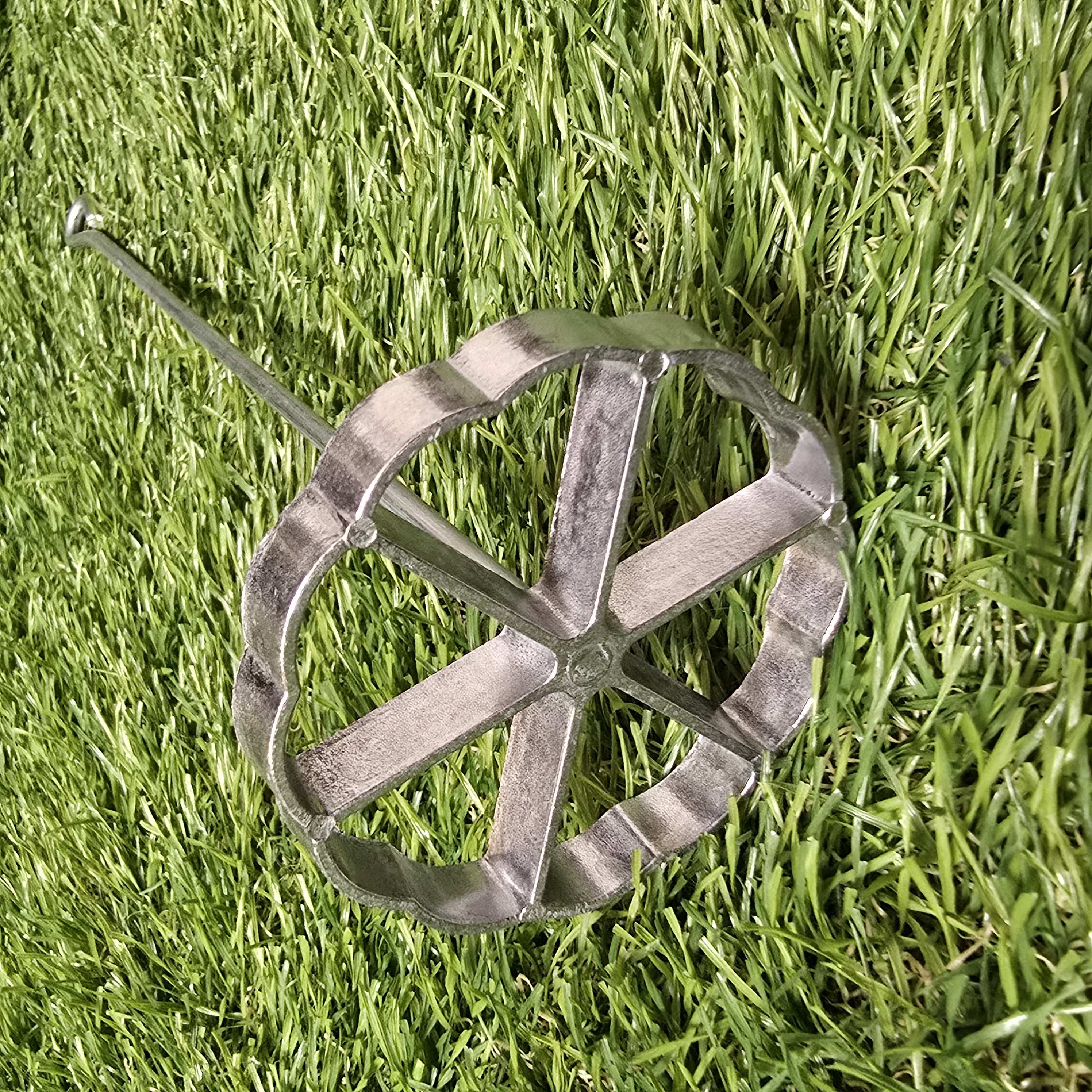 Šiuolaikinė žagarėlių formelė su koteliu